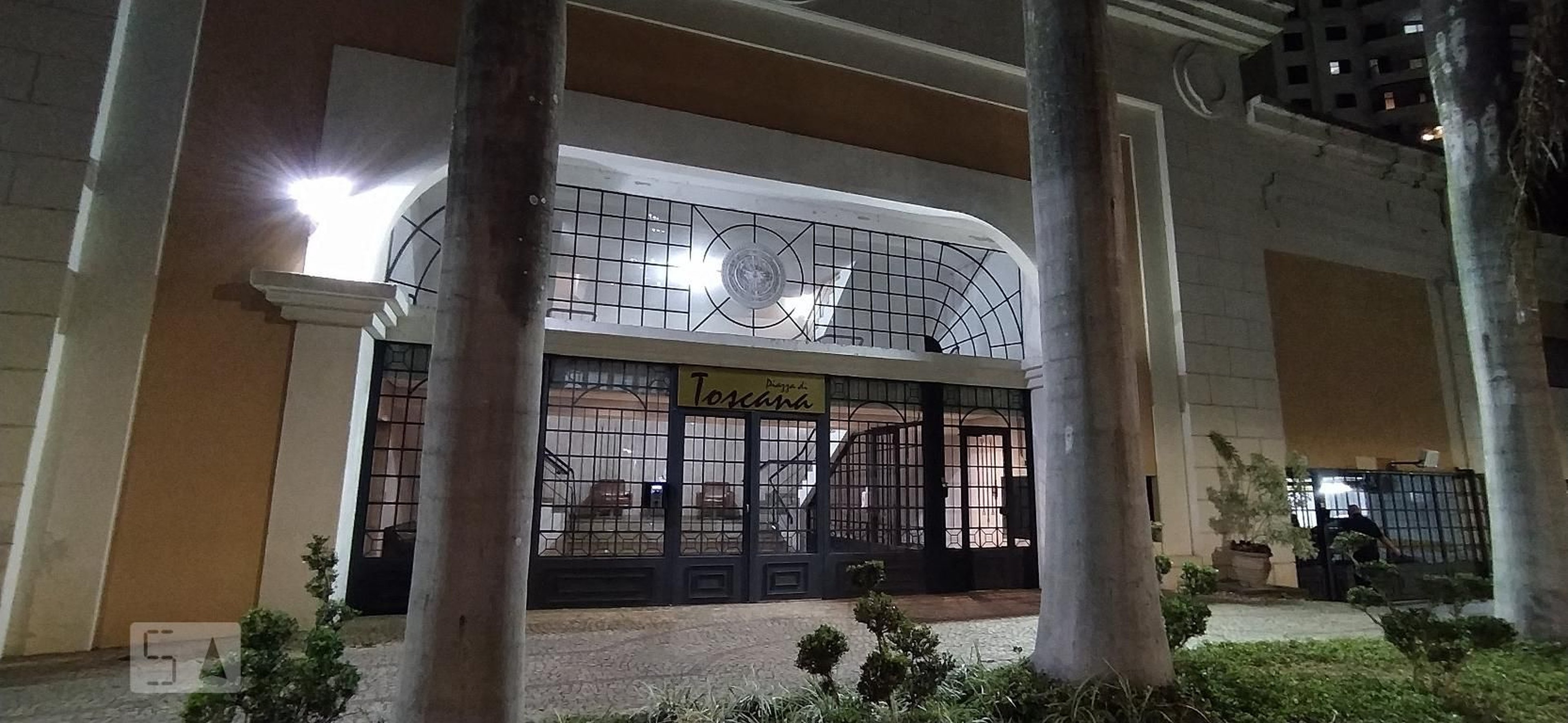 Fachada Condomínio em Rua Giovani Pattoli, 602