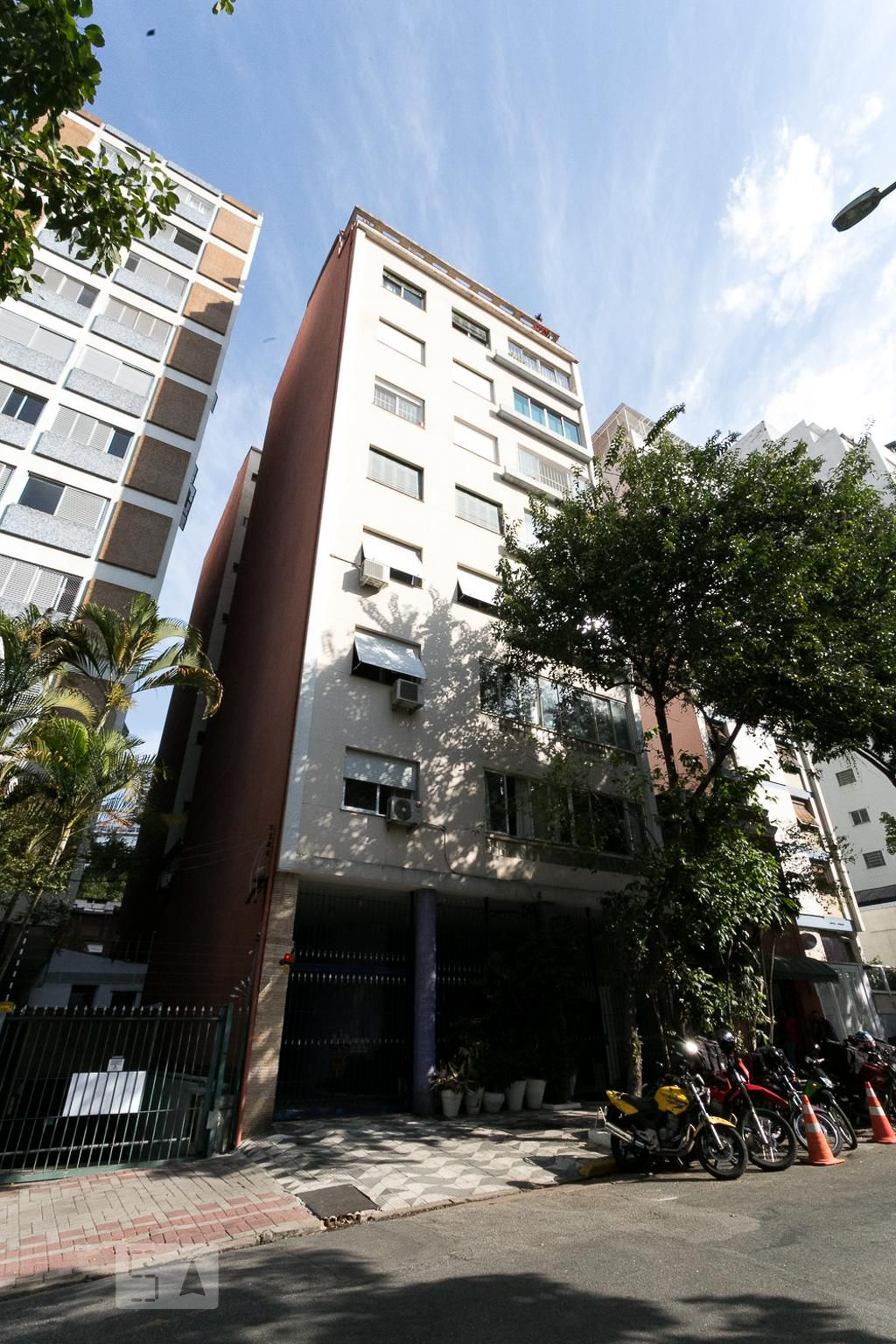 Fachada do prédio Condomínio Irapuã