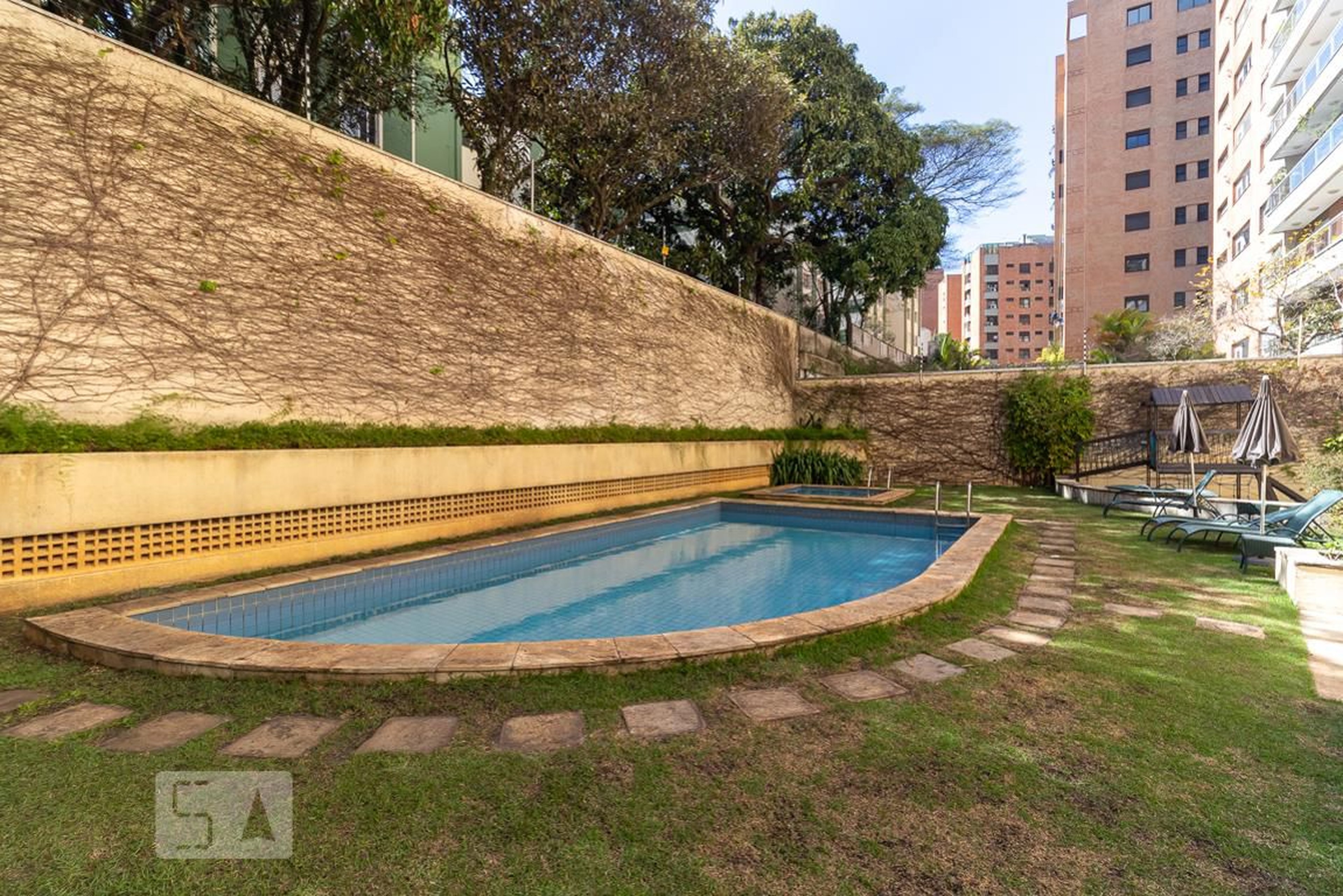 Piscina - Jardim dos Morás