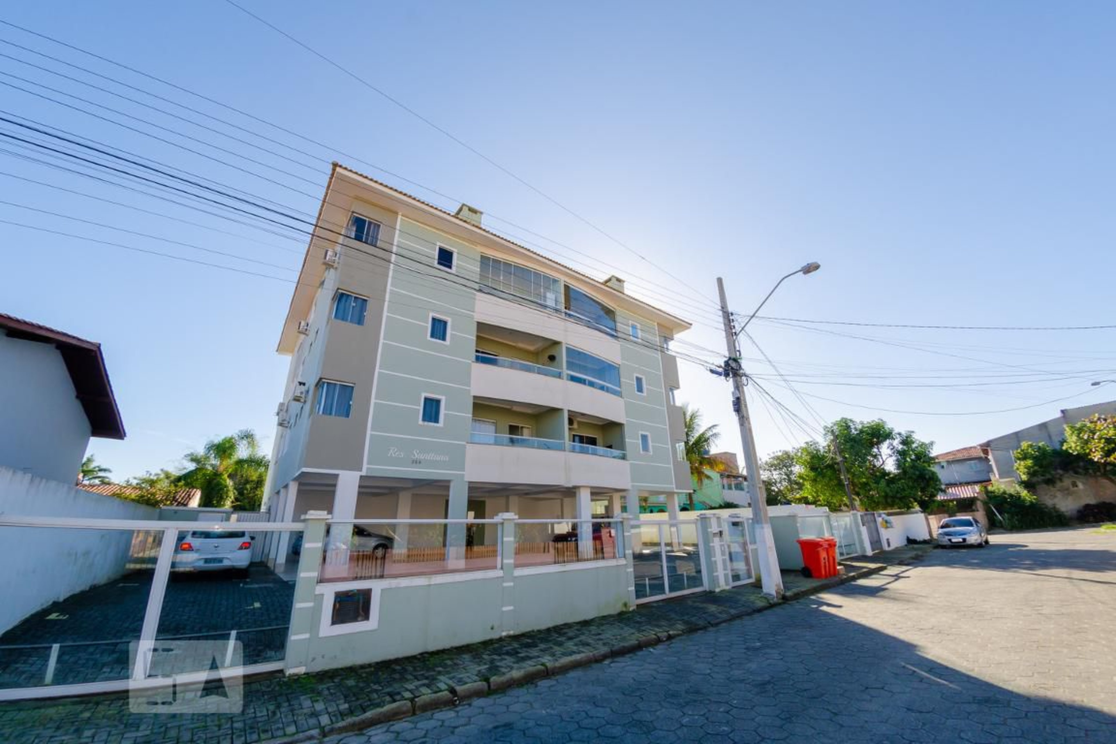 Fachada Condomínio em Servidão Ricardo Neves, 384 LD