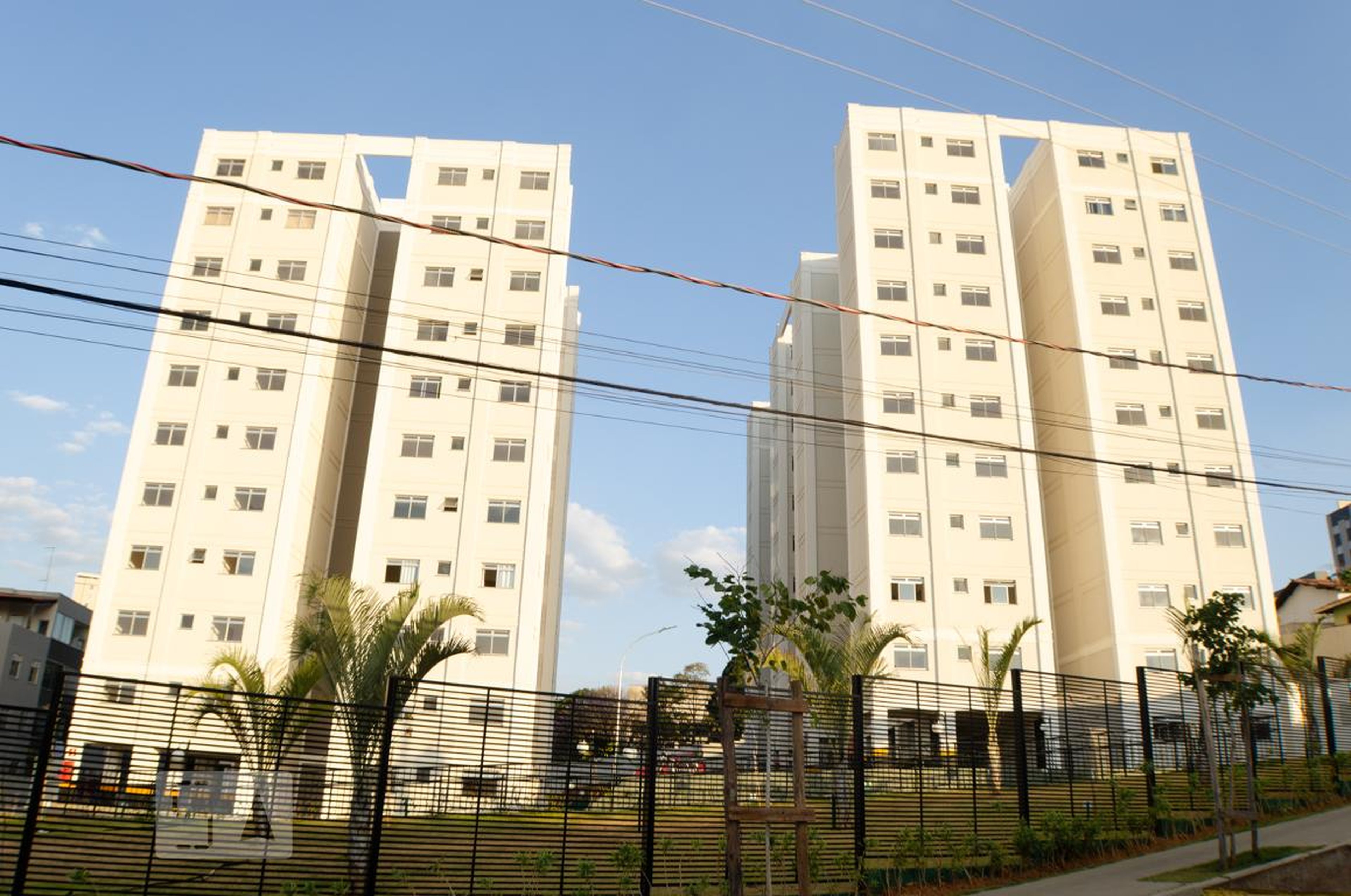 Fachada do Condomínio Condomínio Ville Heliodora