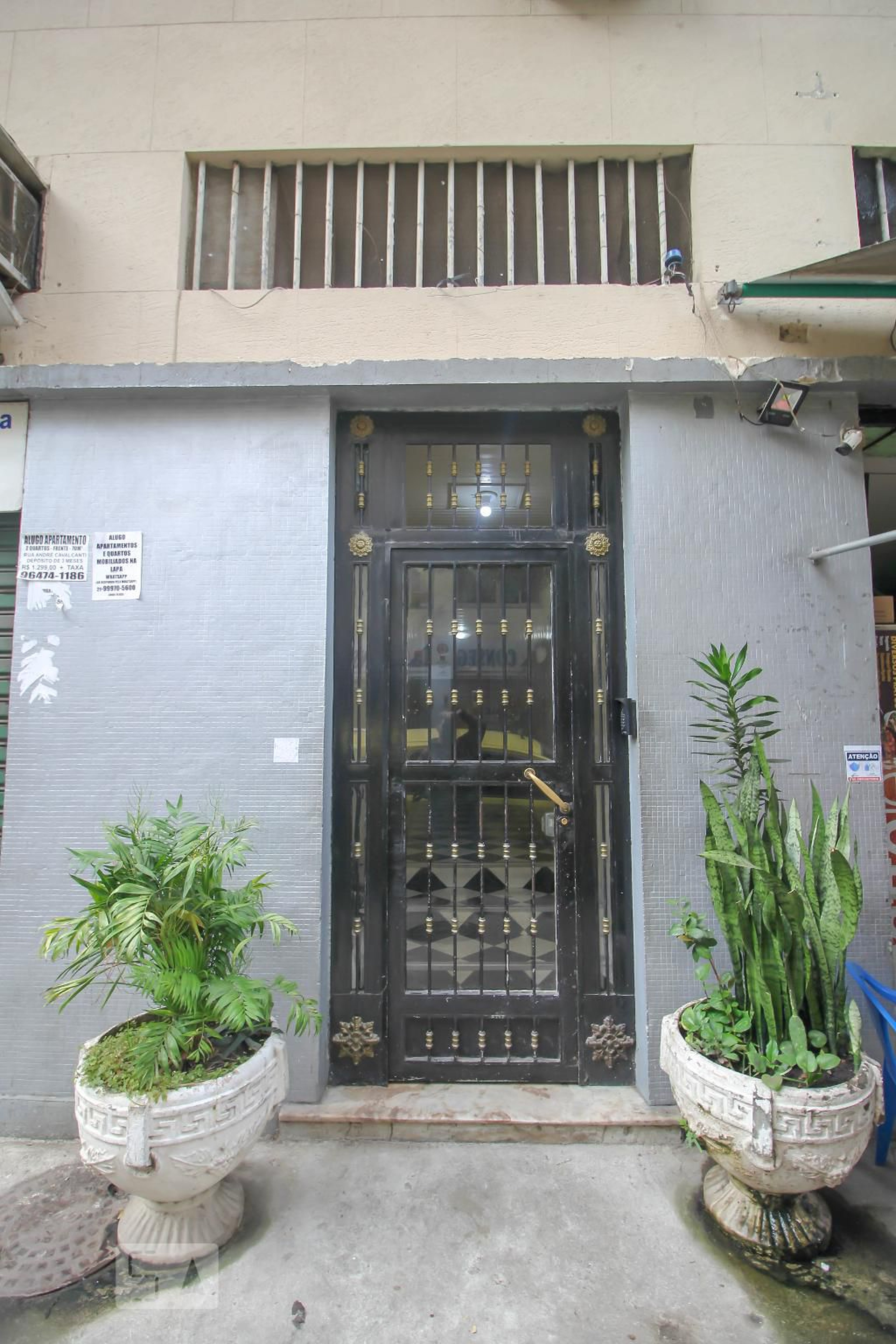 Entrada do Prédio - Edifício Abigail