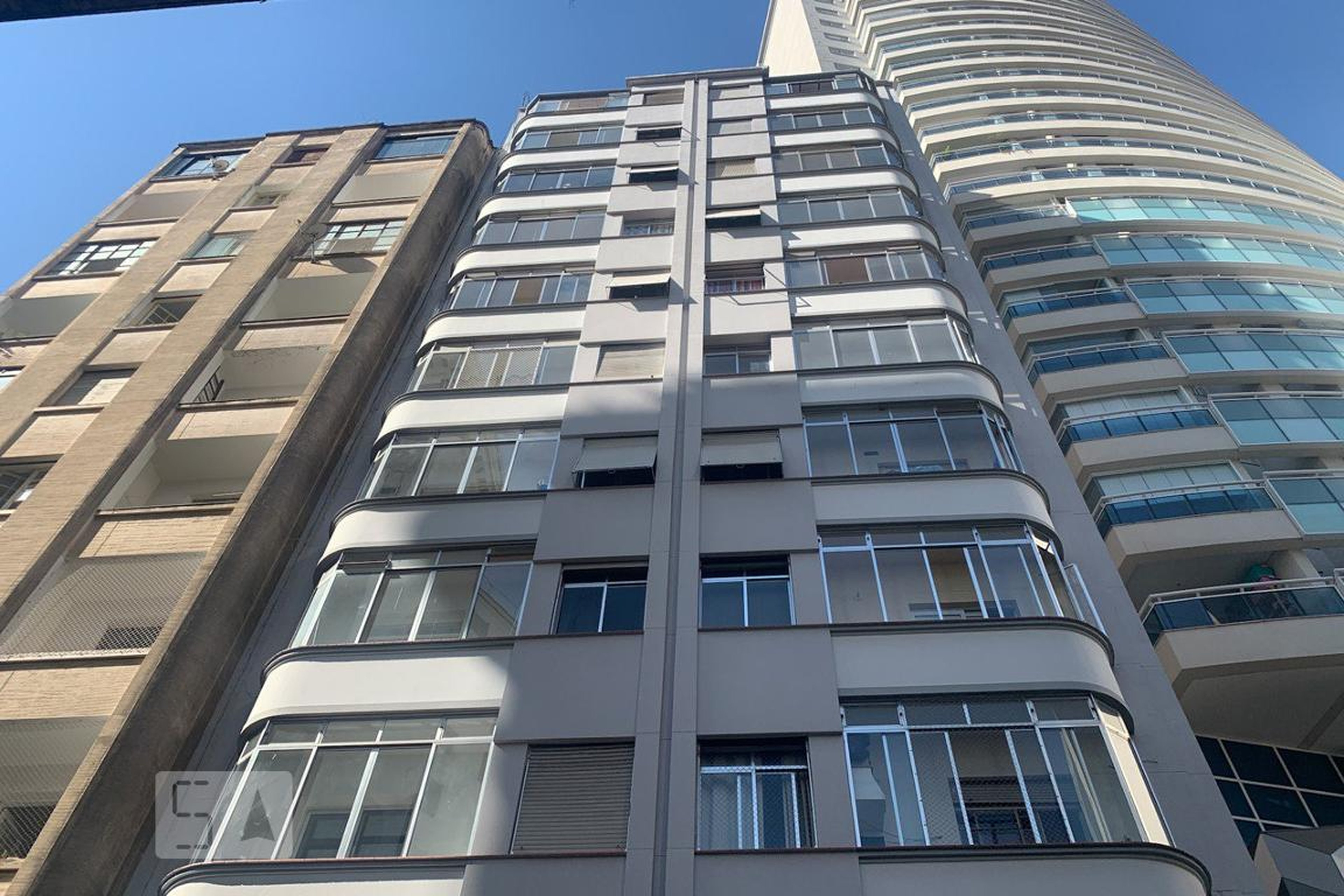 Fachada do Prédio Condomínio Yoli