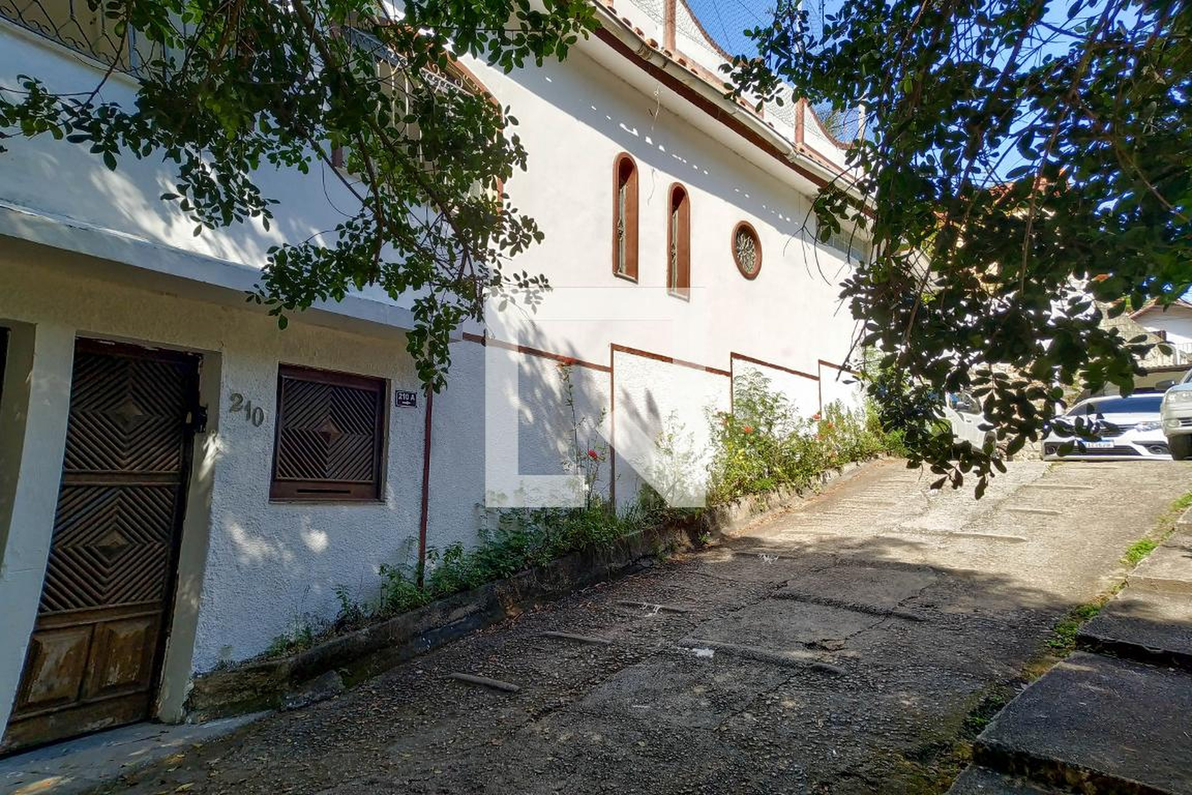 Fachada Condomínio em Rua Mário Joaquim Santana, 210