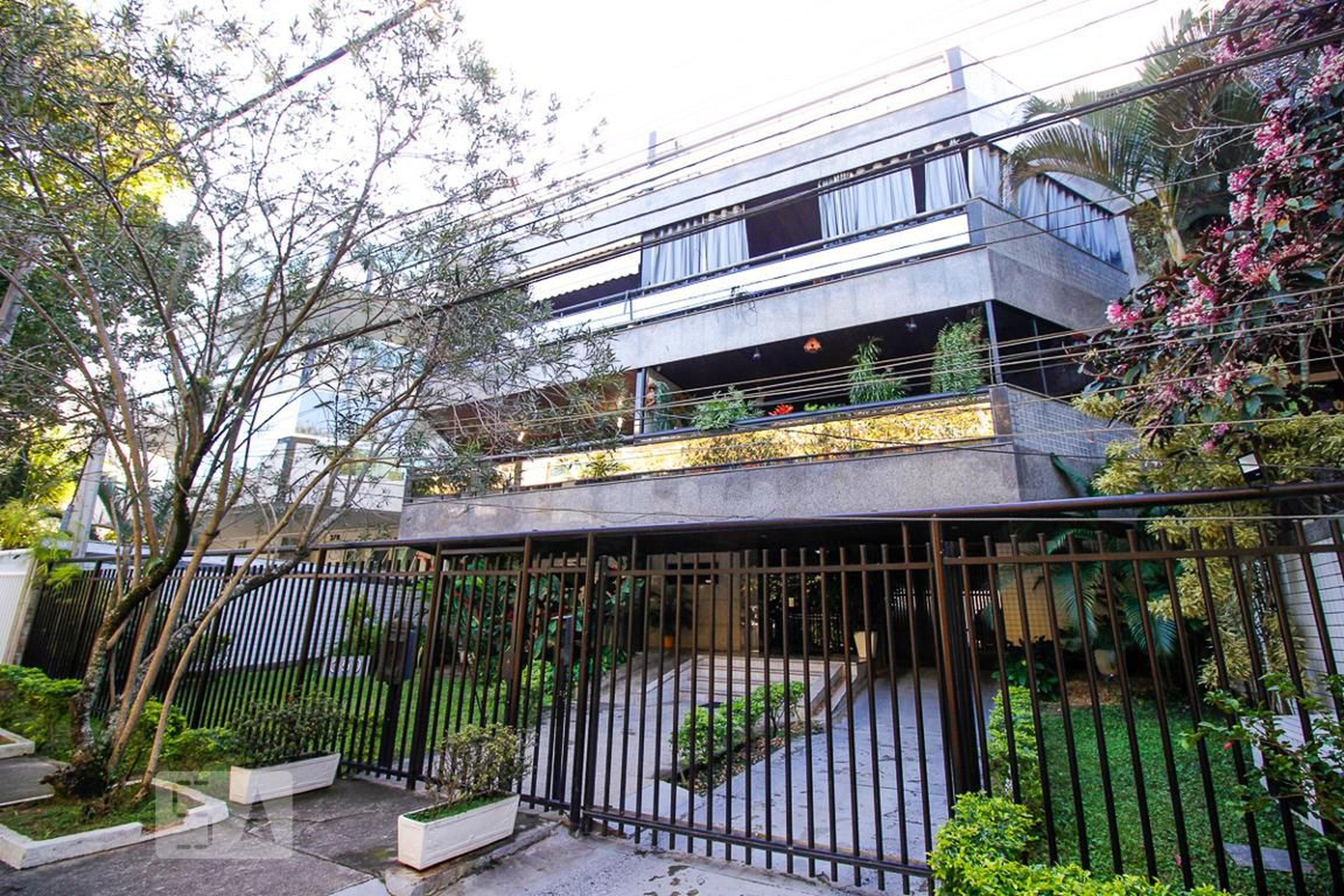 Fachada Condomínio em Rua Professor Taciel Cylleno, 350