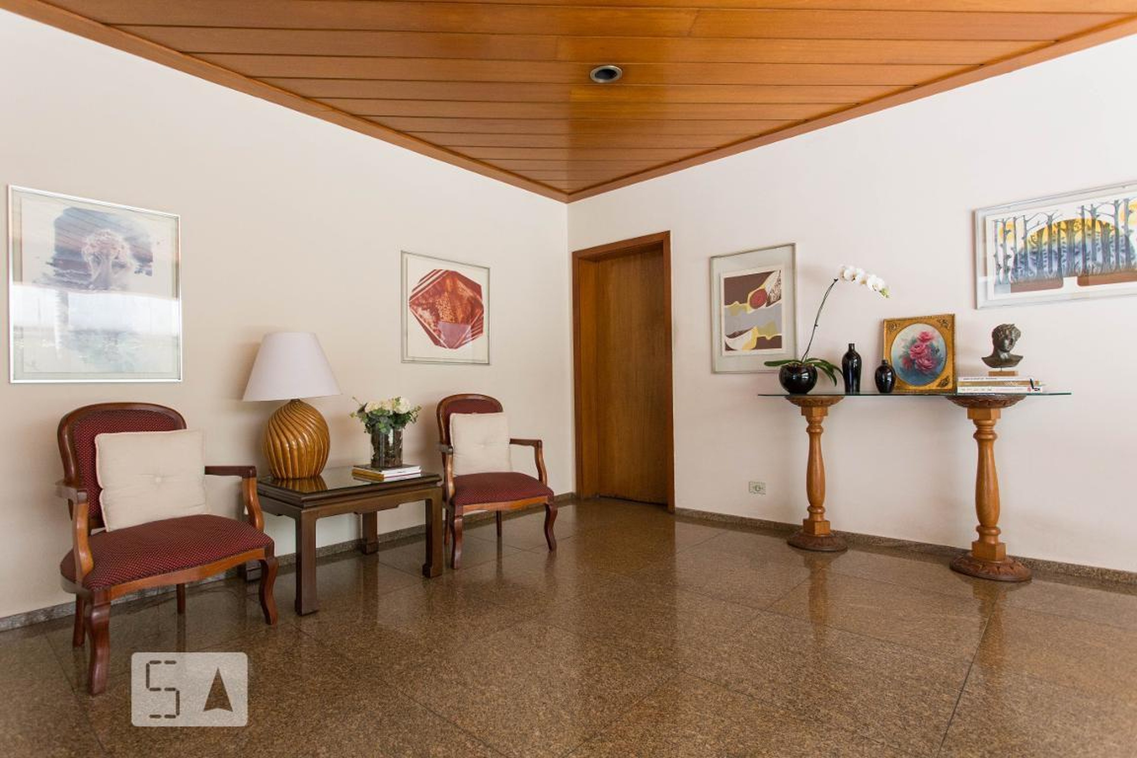 Hall - Fabiana
