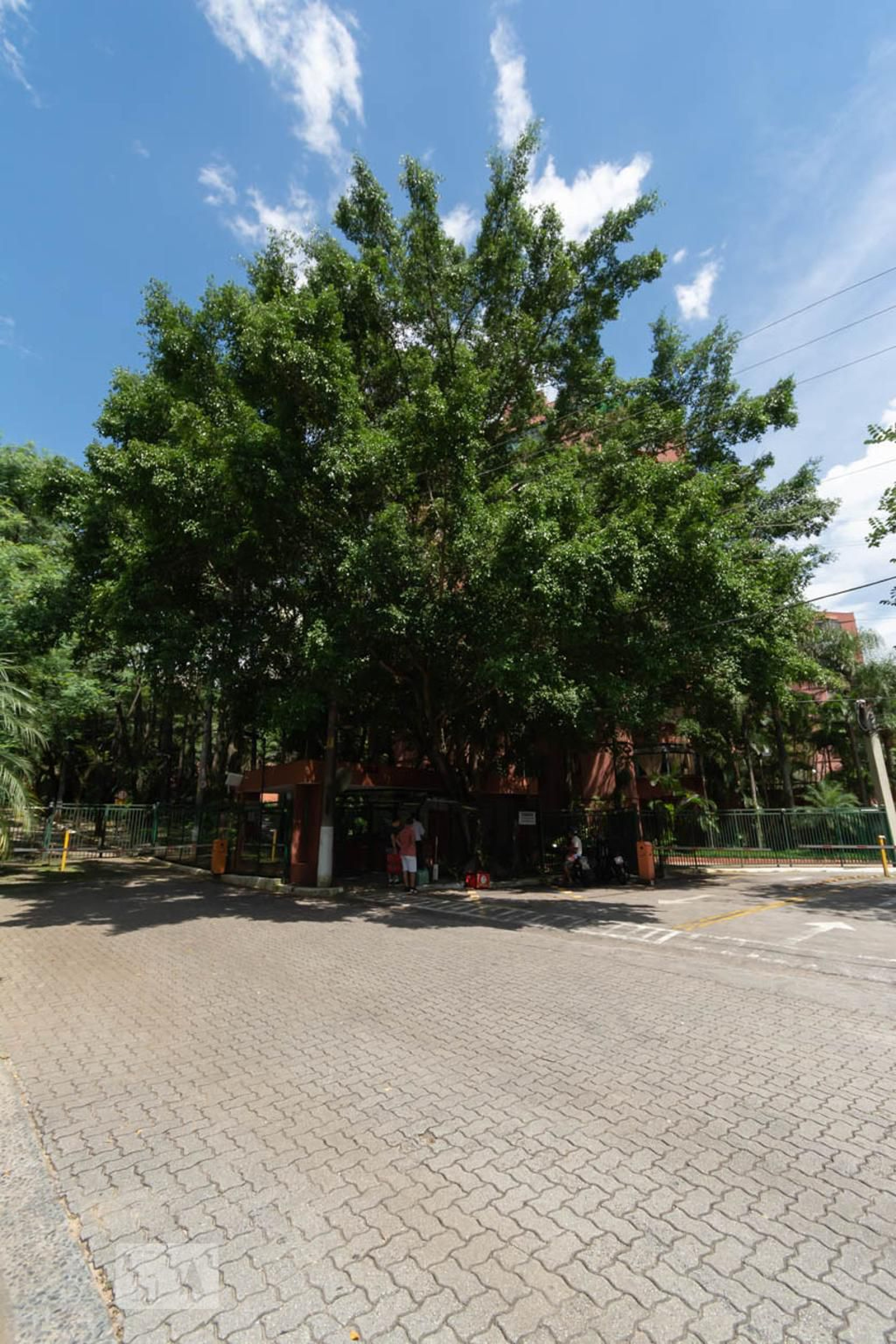 Fachada do Condomínio Condomínio em Rua Ministro Álvaro de Sousa Lima, 253 OU 255