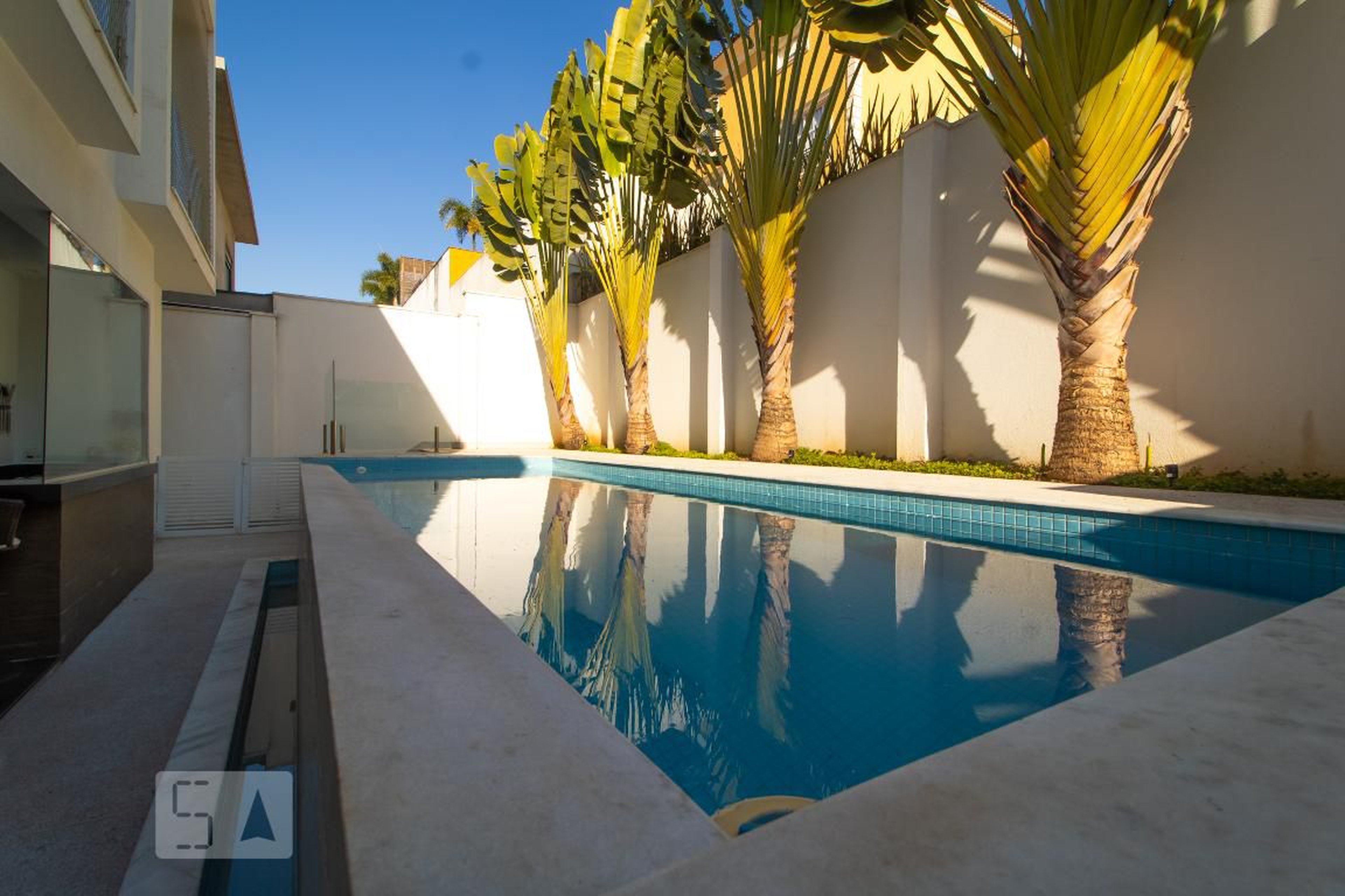 Piscina Condomínio em Avenida Andrômeda, 1670