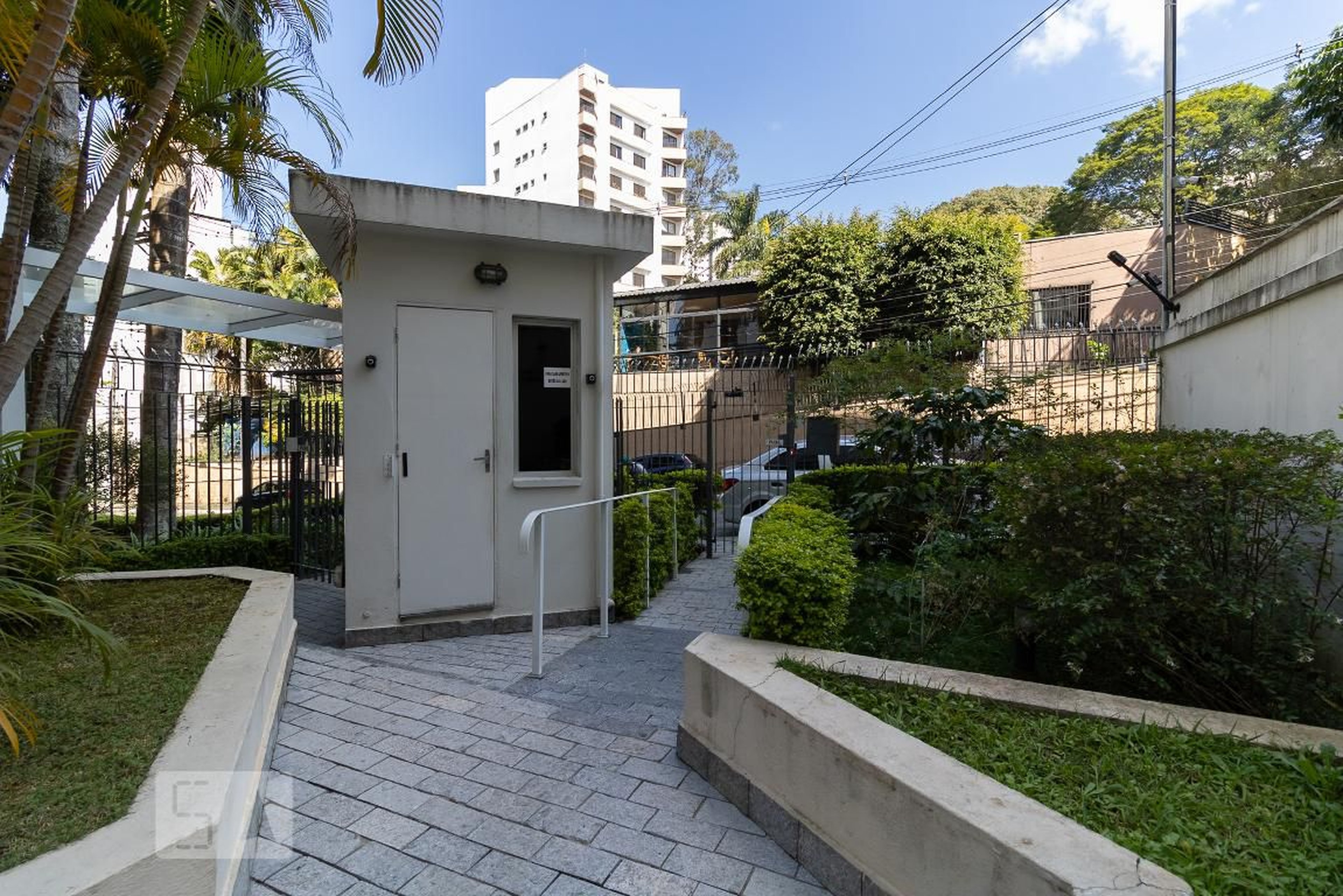 Entrada - Casa Blanca