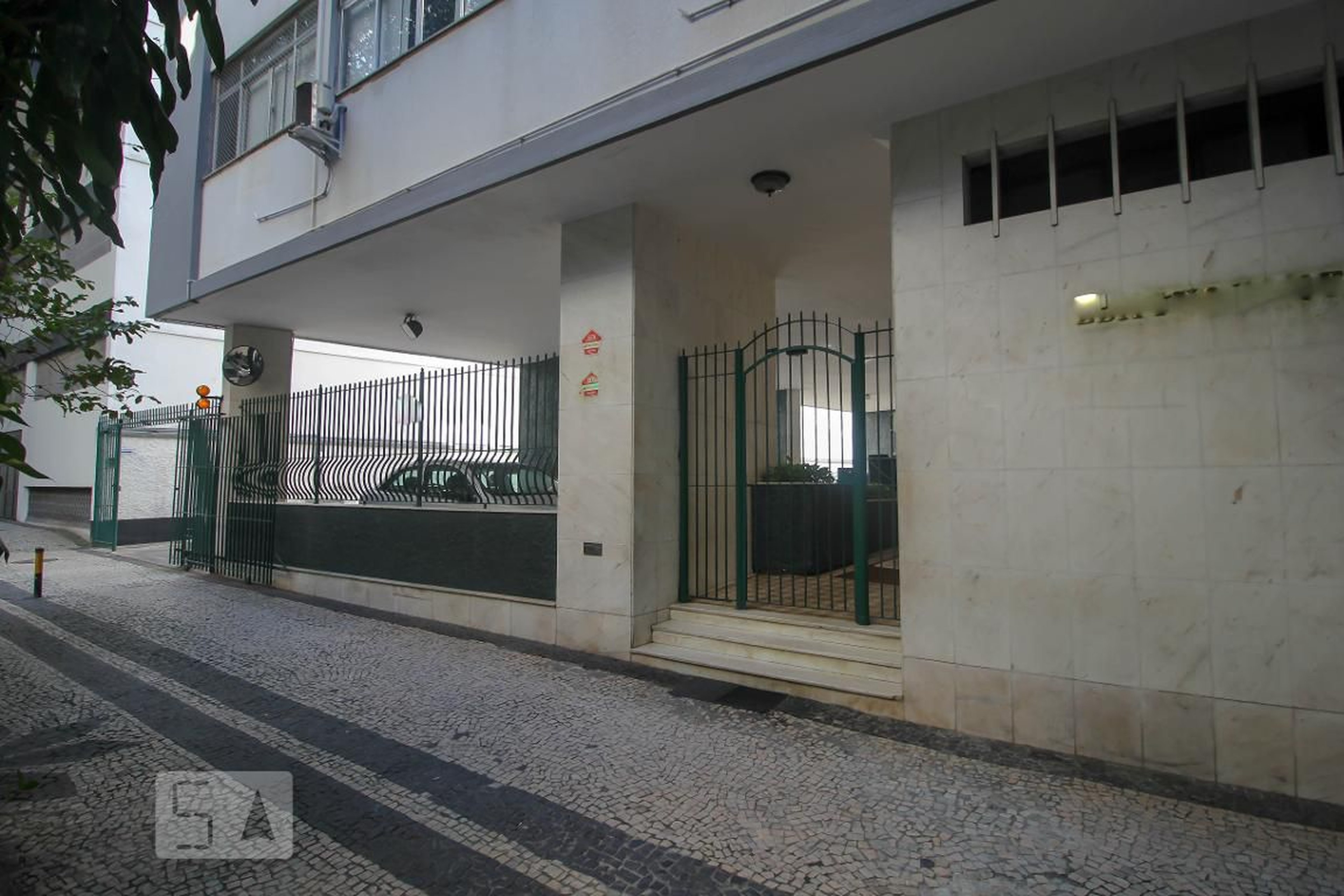 Fachada do Prédio Condomínio San Thiago