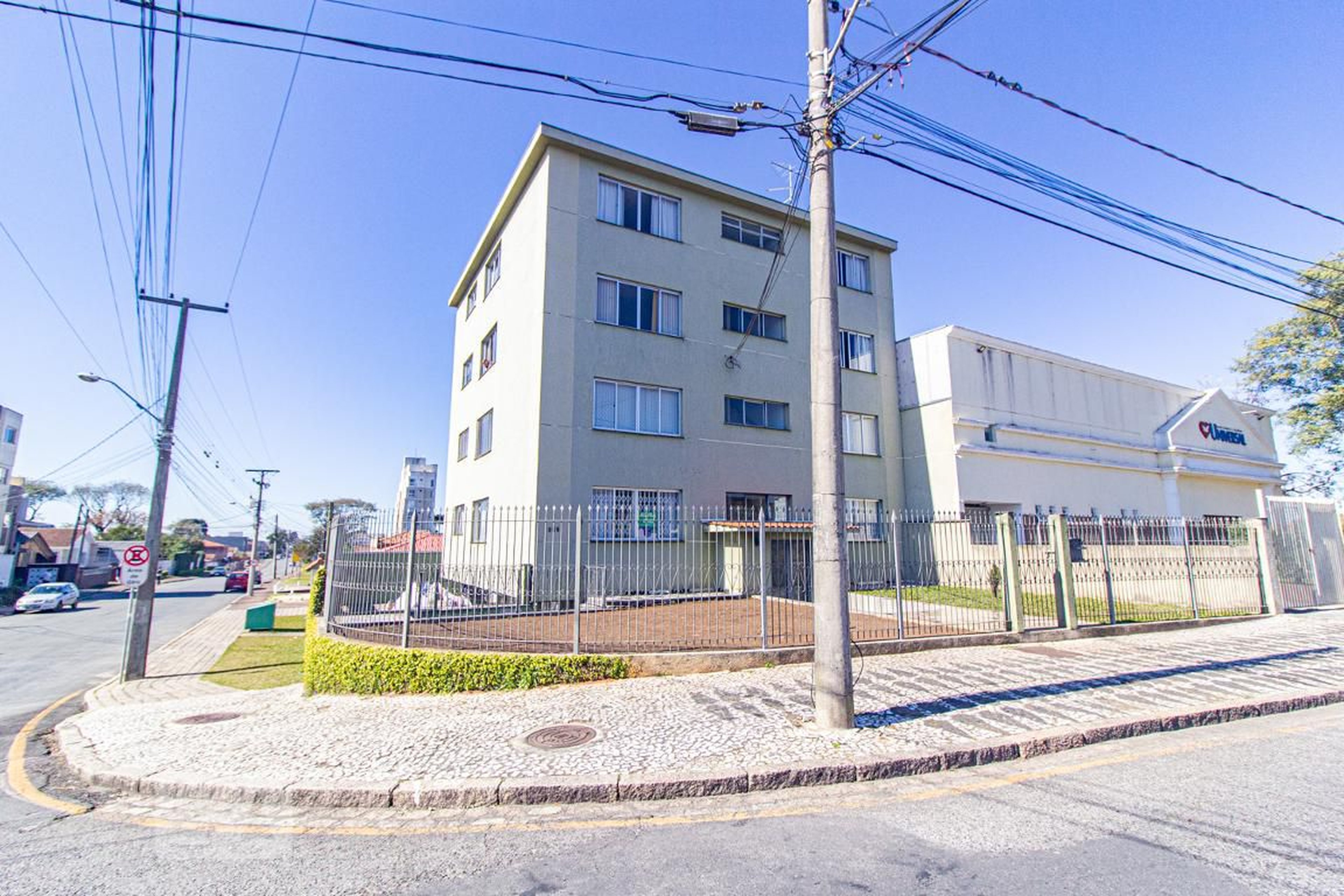 Fachada do Condomínio Condomínio em Avenida Winston Churchill, 955