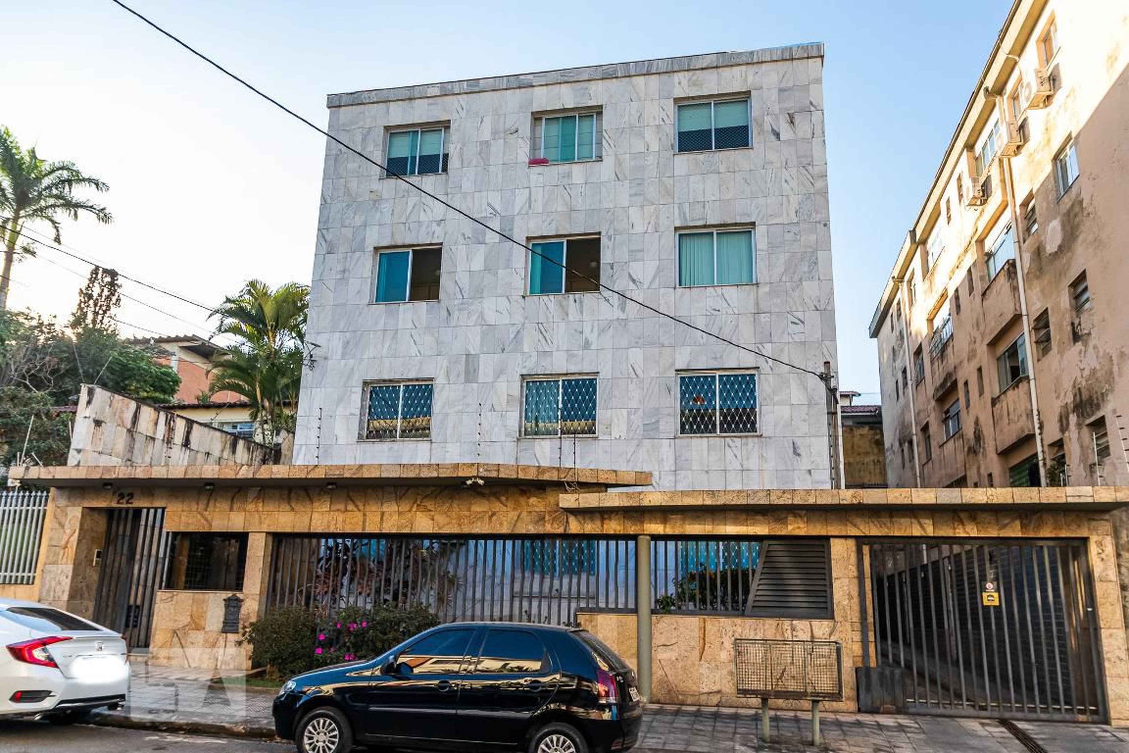 Fachada Condomínio em Alameda dos Jacarandás, 22