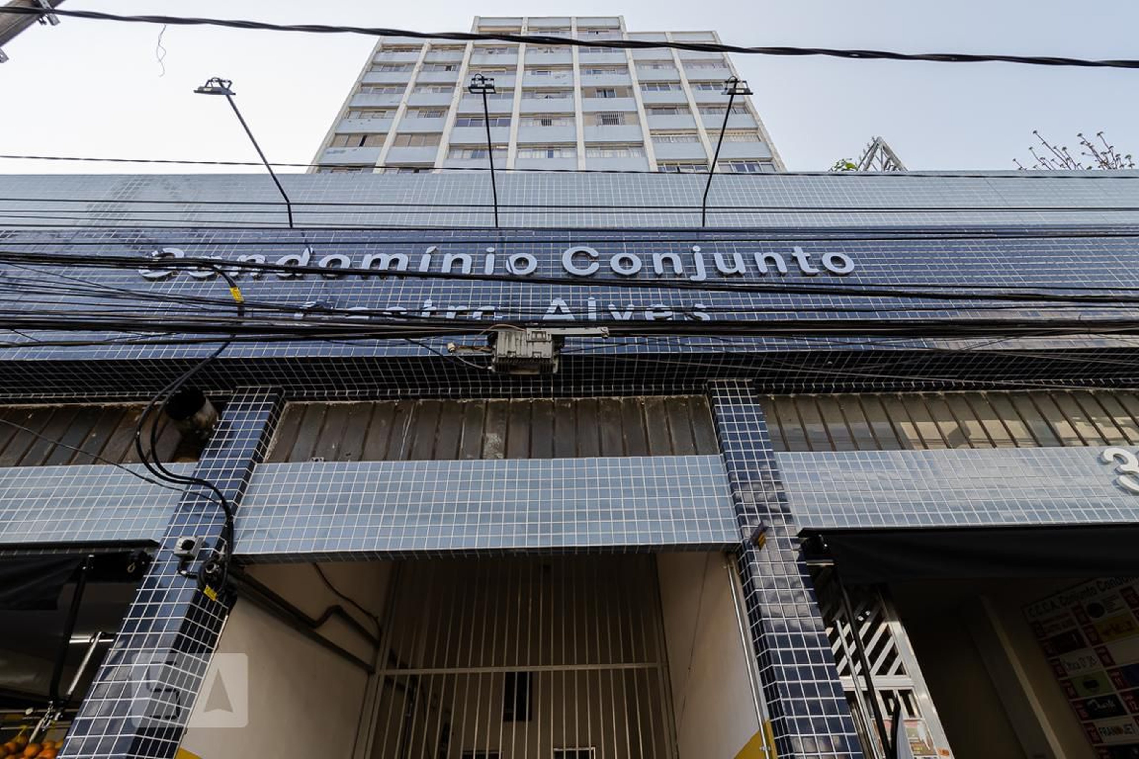 Fachada Condomínio em Rua Castro Alves, 39