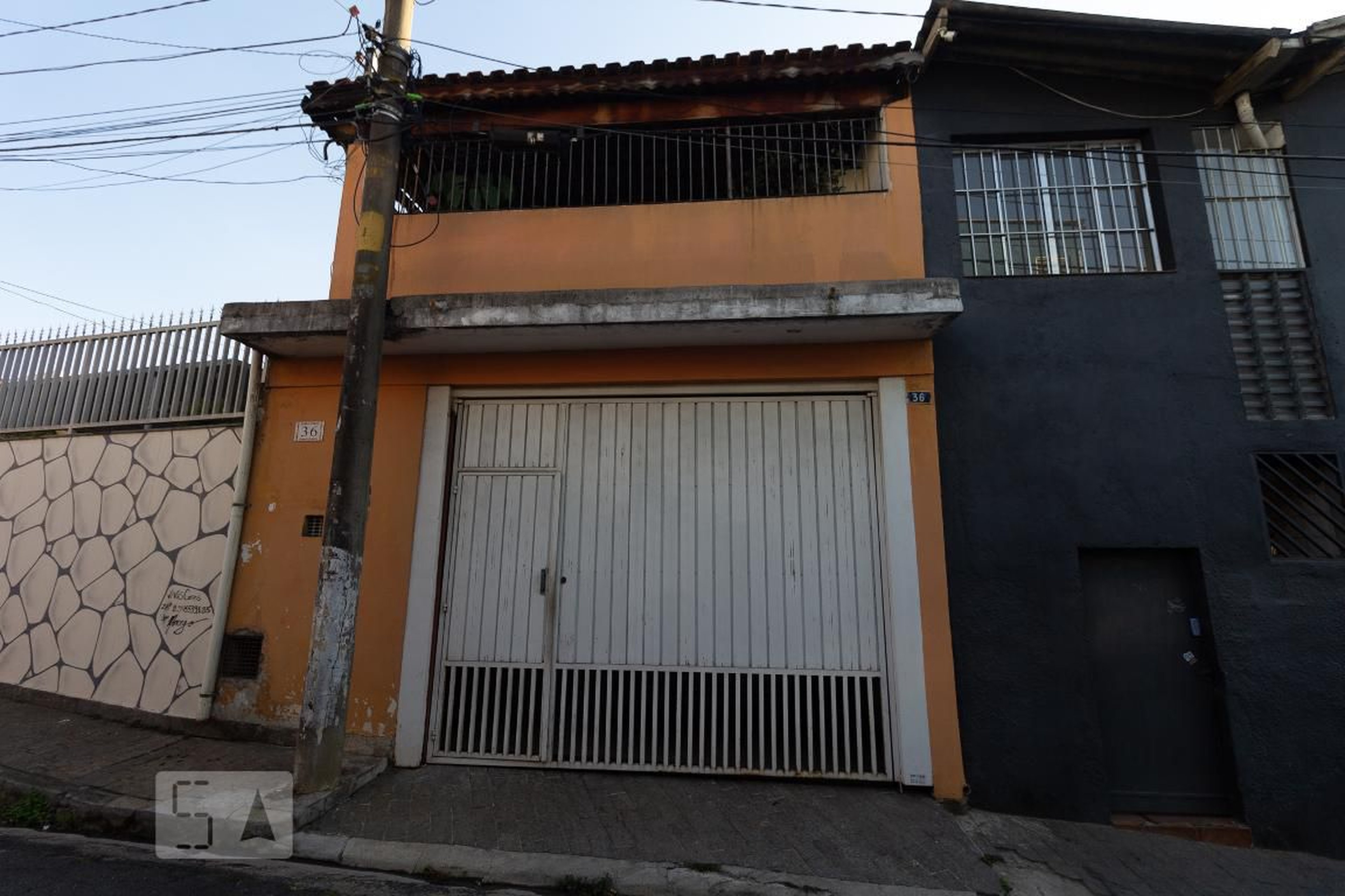 Fachada Condomínio em Rua Jihei Anzaí, 36