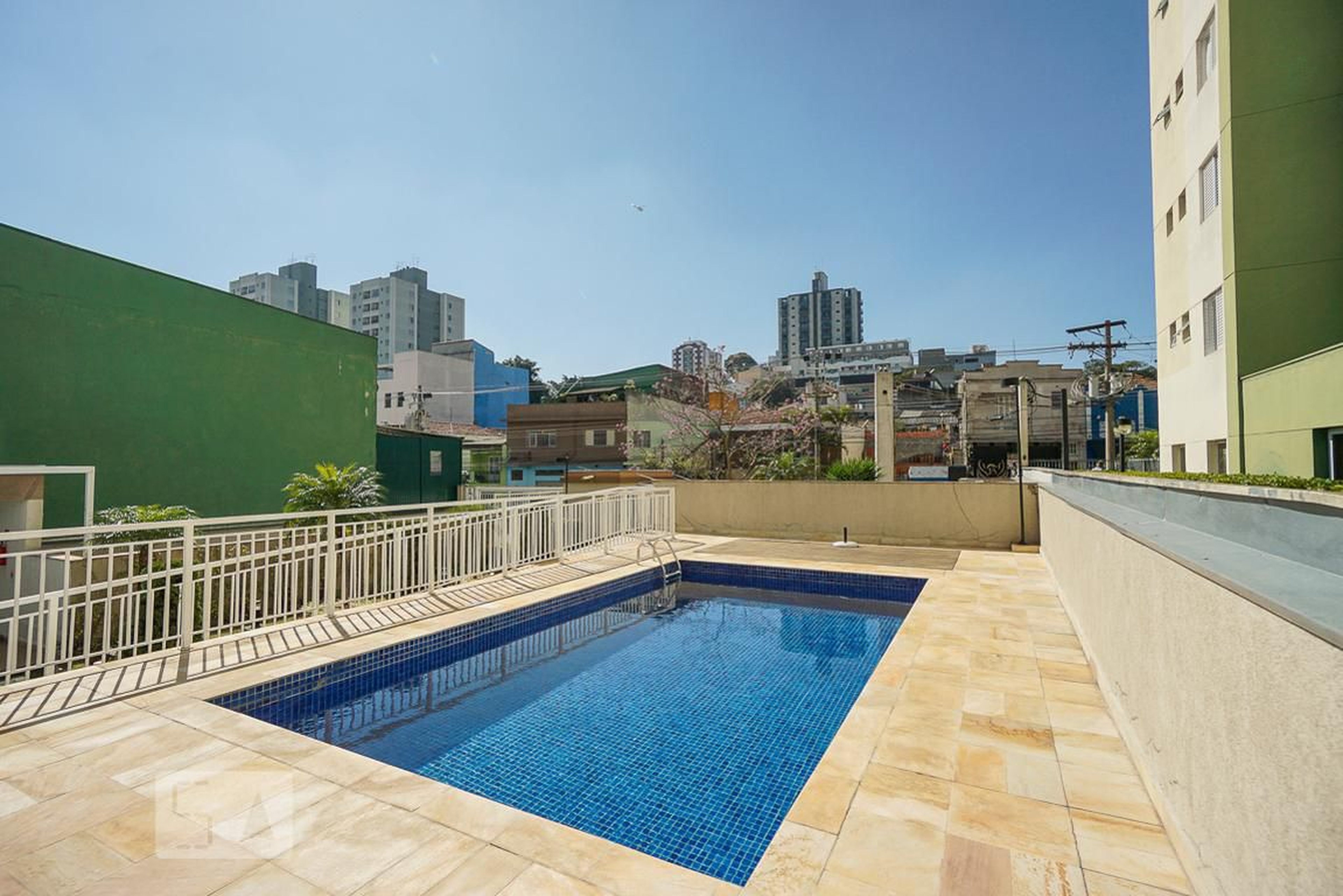 Piscina - Residencial Madrid