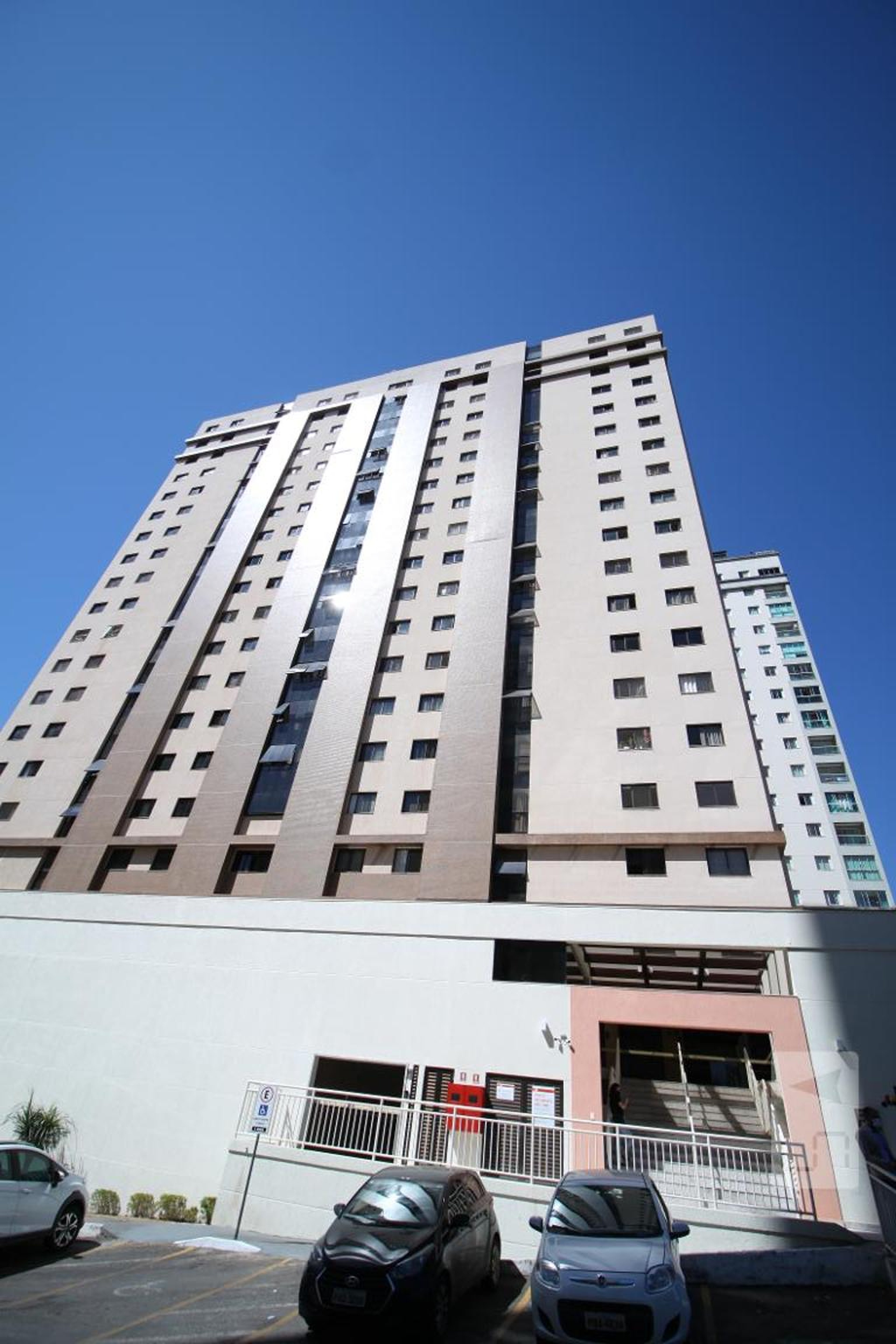 Fachada Condomínio UNO Residence