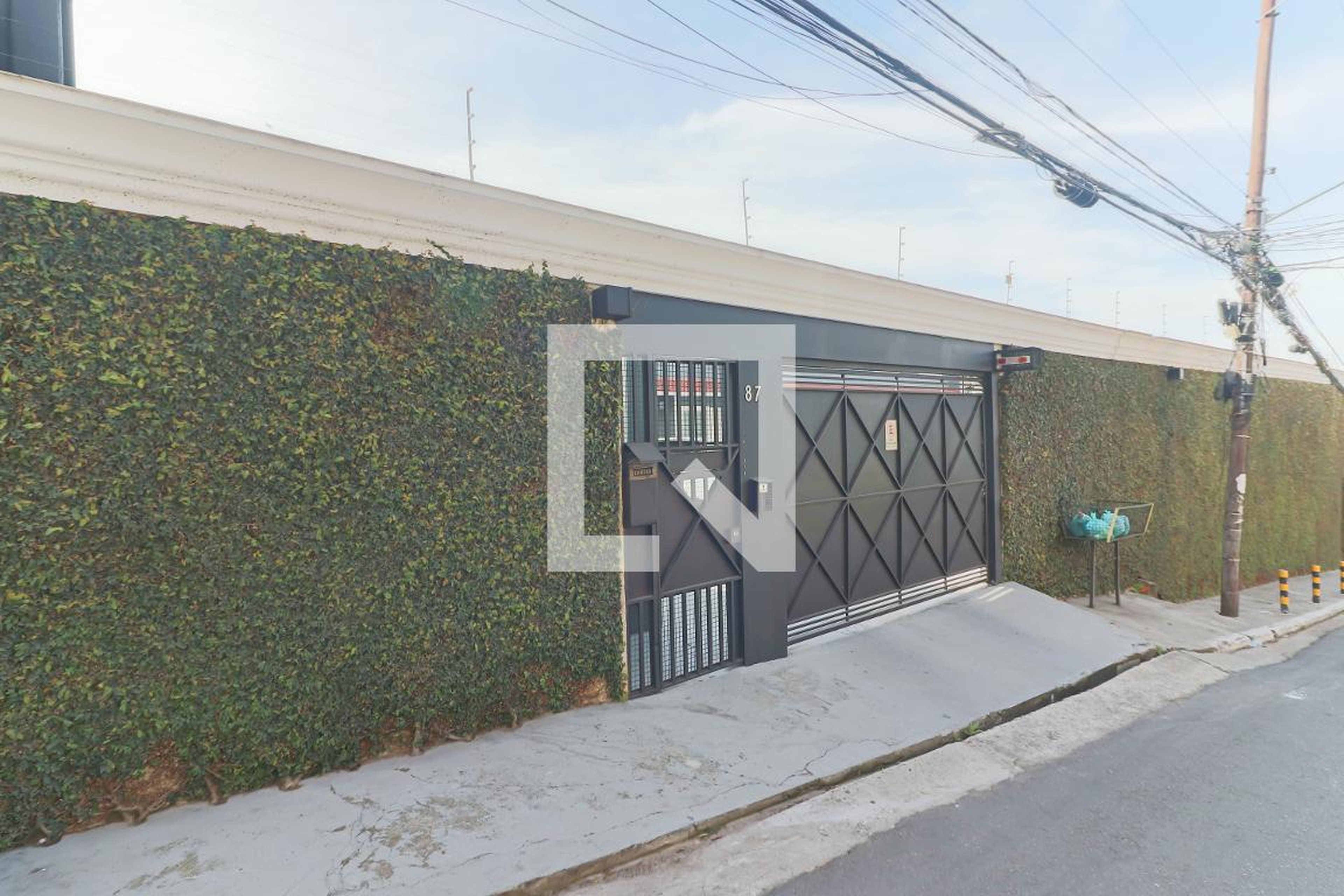 Fachada do Condomínio Residencial Raposo