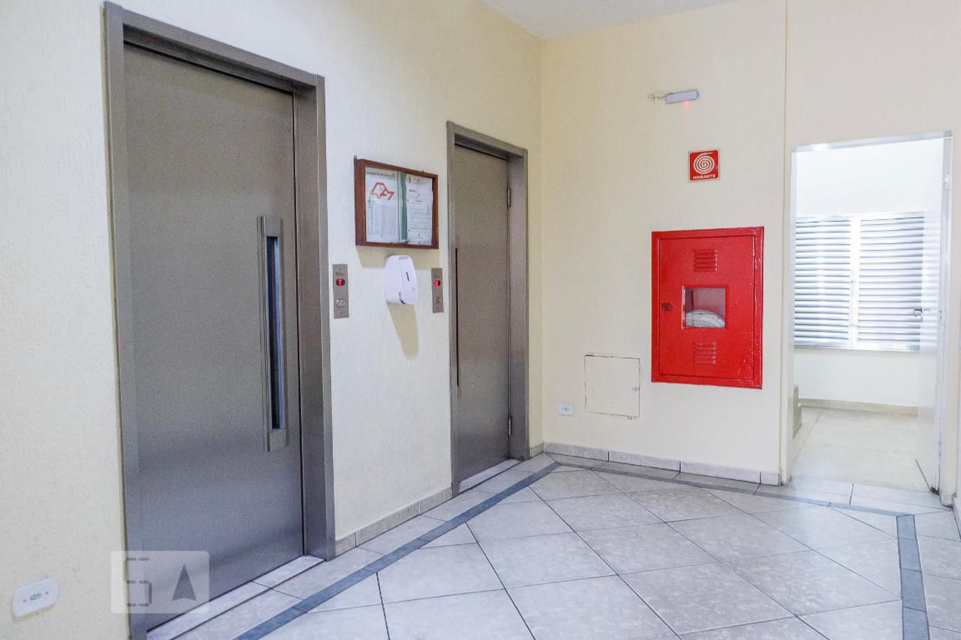 Elevador - Edmir Teixeira