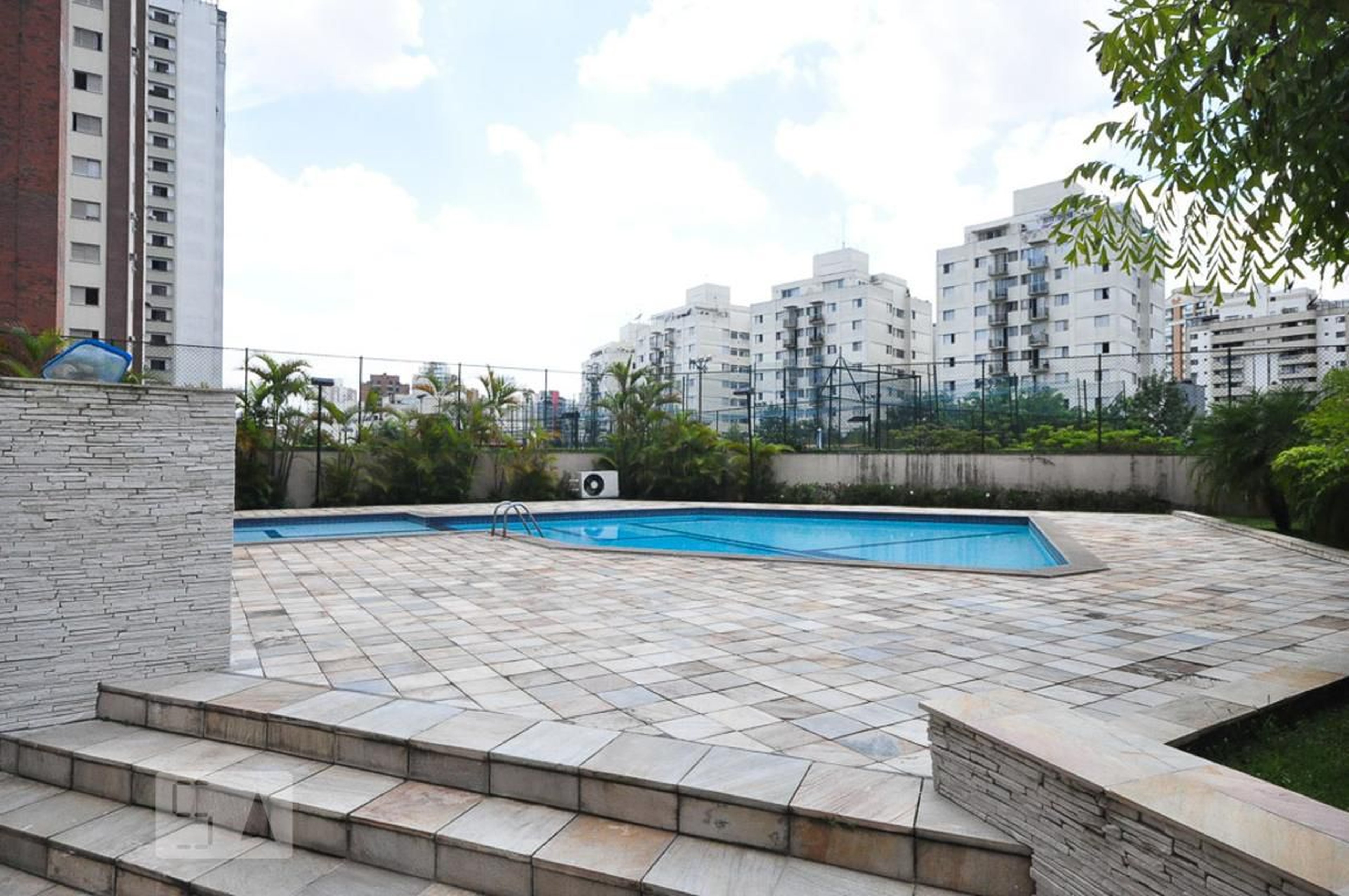 Piscina - Edifício Sunset Hill