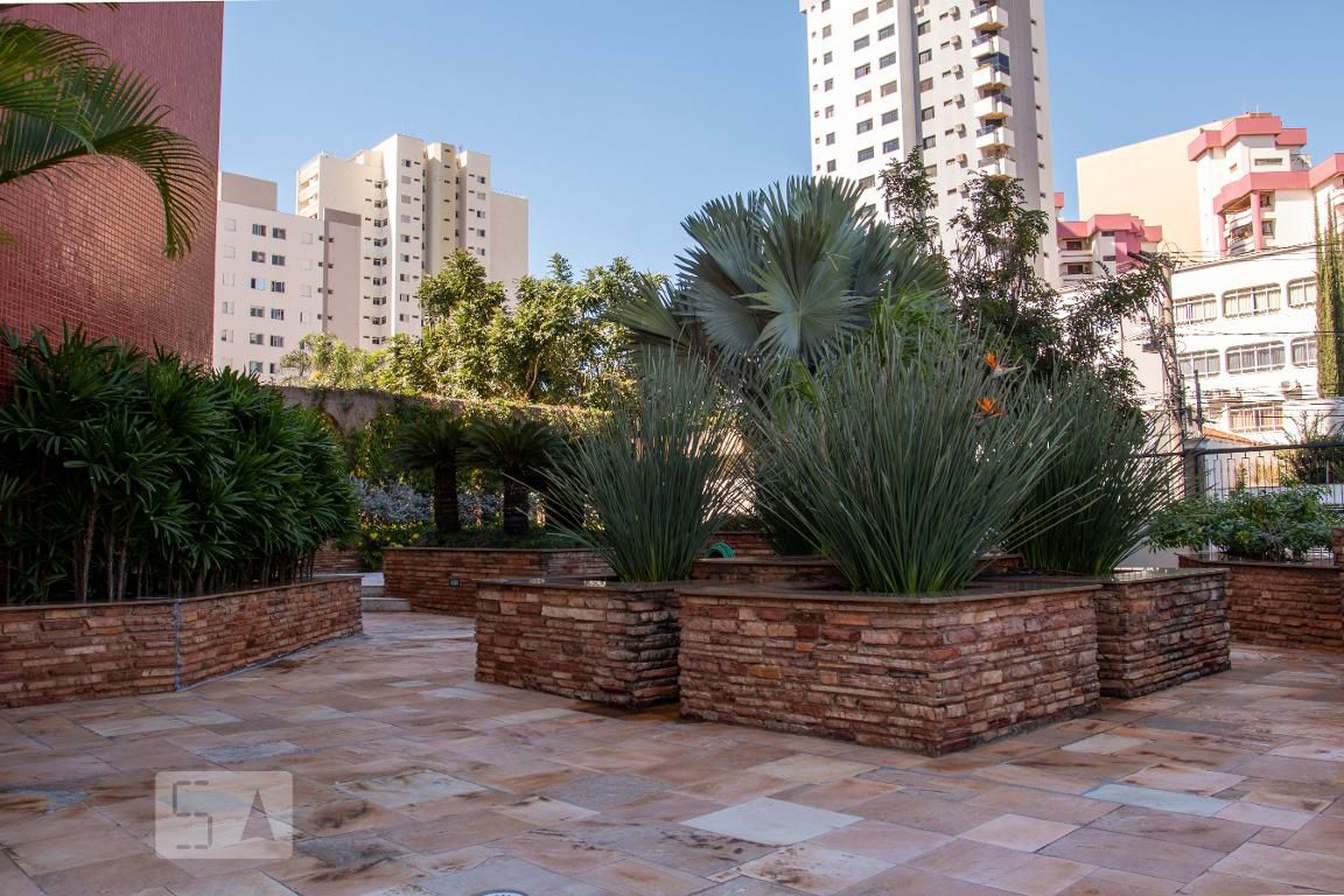 Área comum Condomínio em Rua Bernardo Guimarães, 664