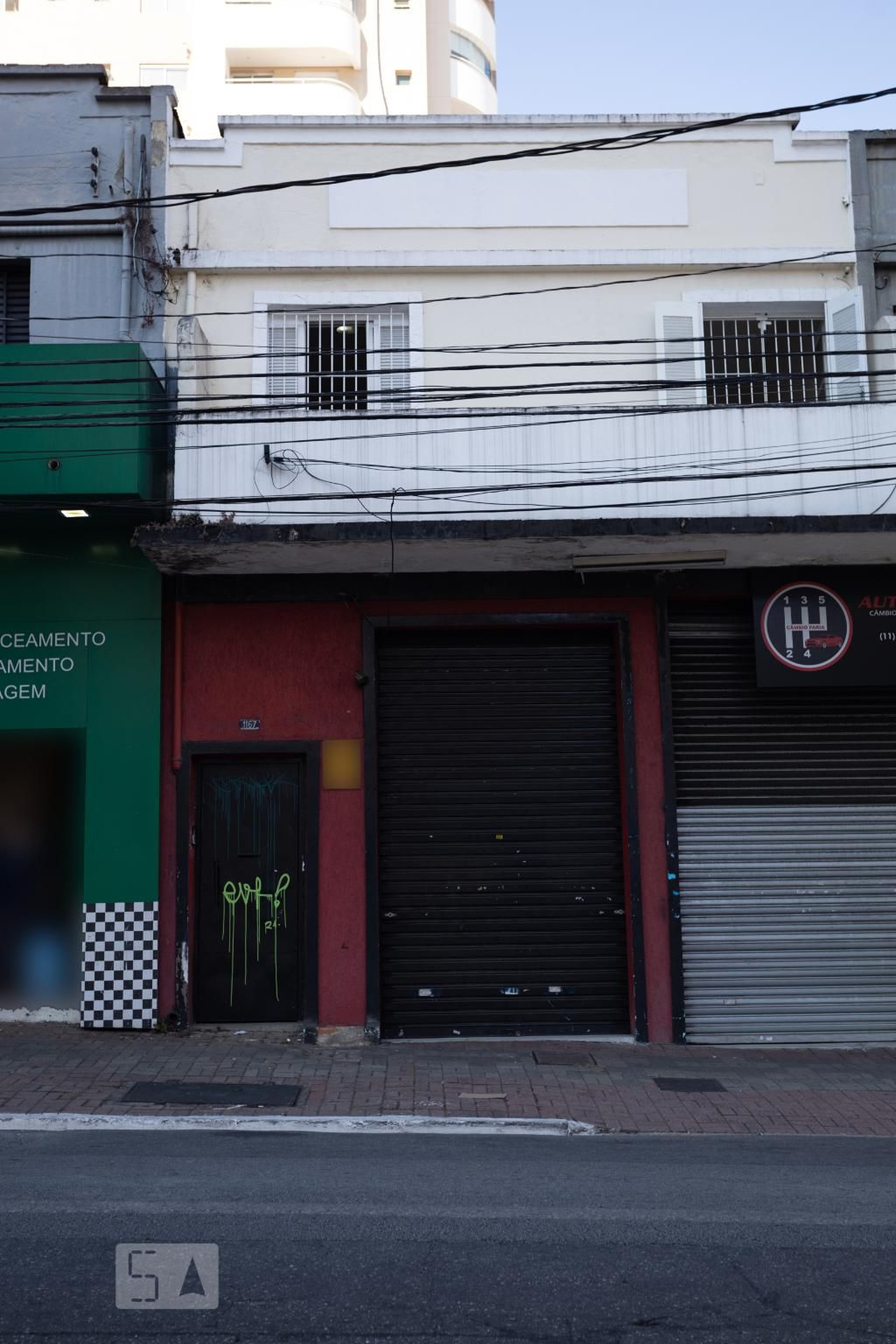 Fachada Condomínio em Rua Clélia, 1167