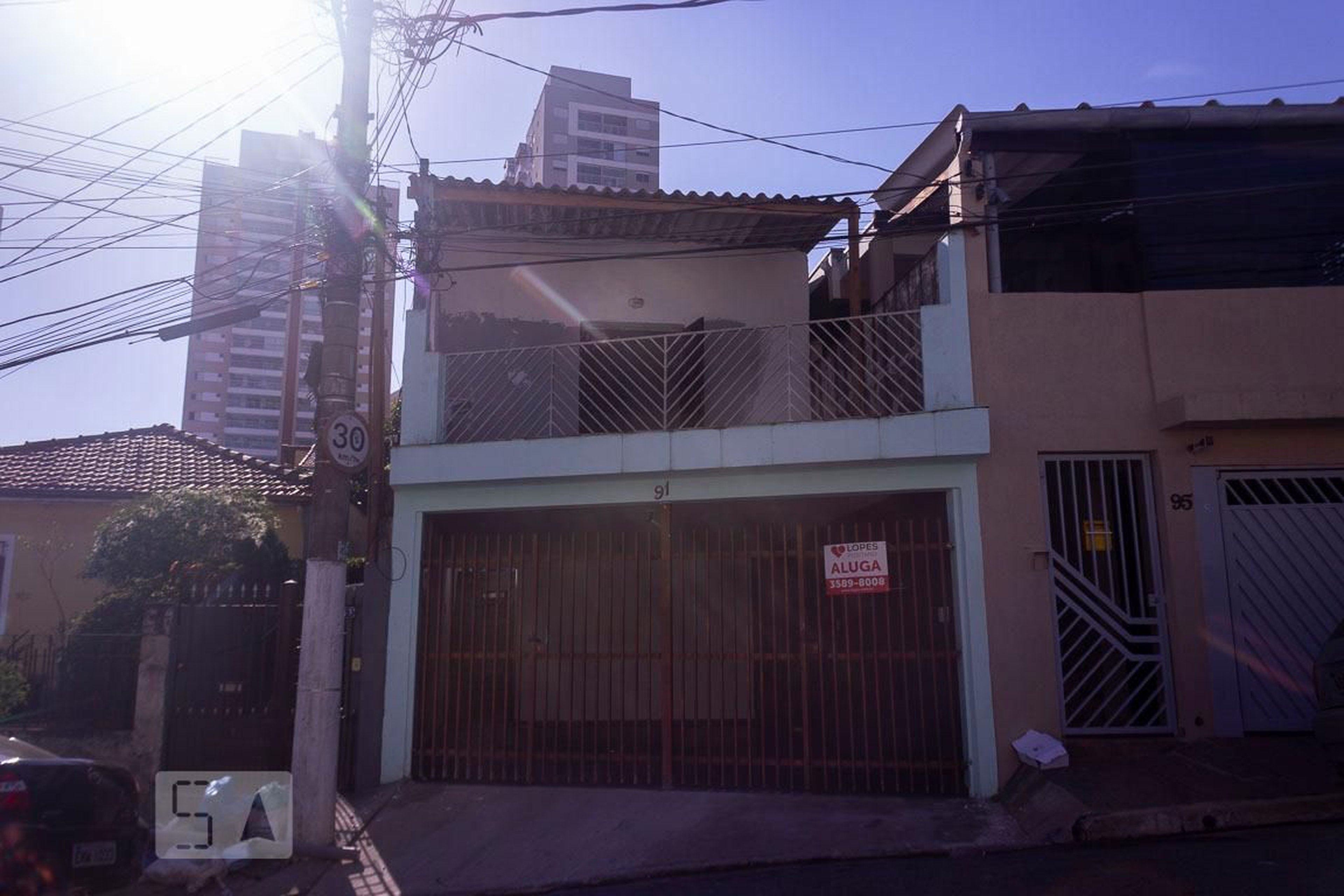 Fachada Condomínio em Rua Daniel Vieira, 91