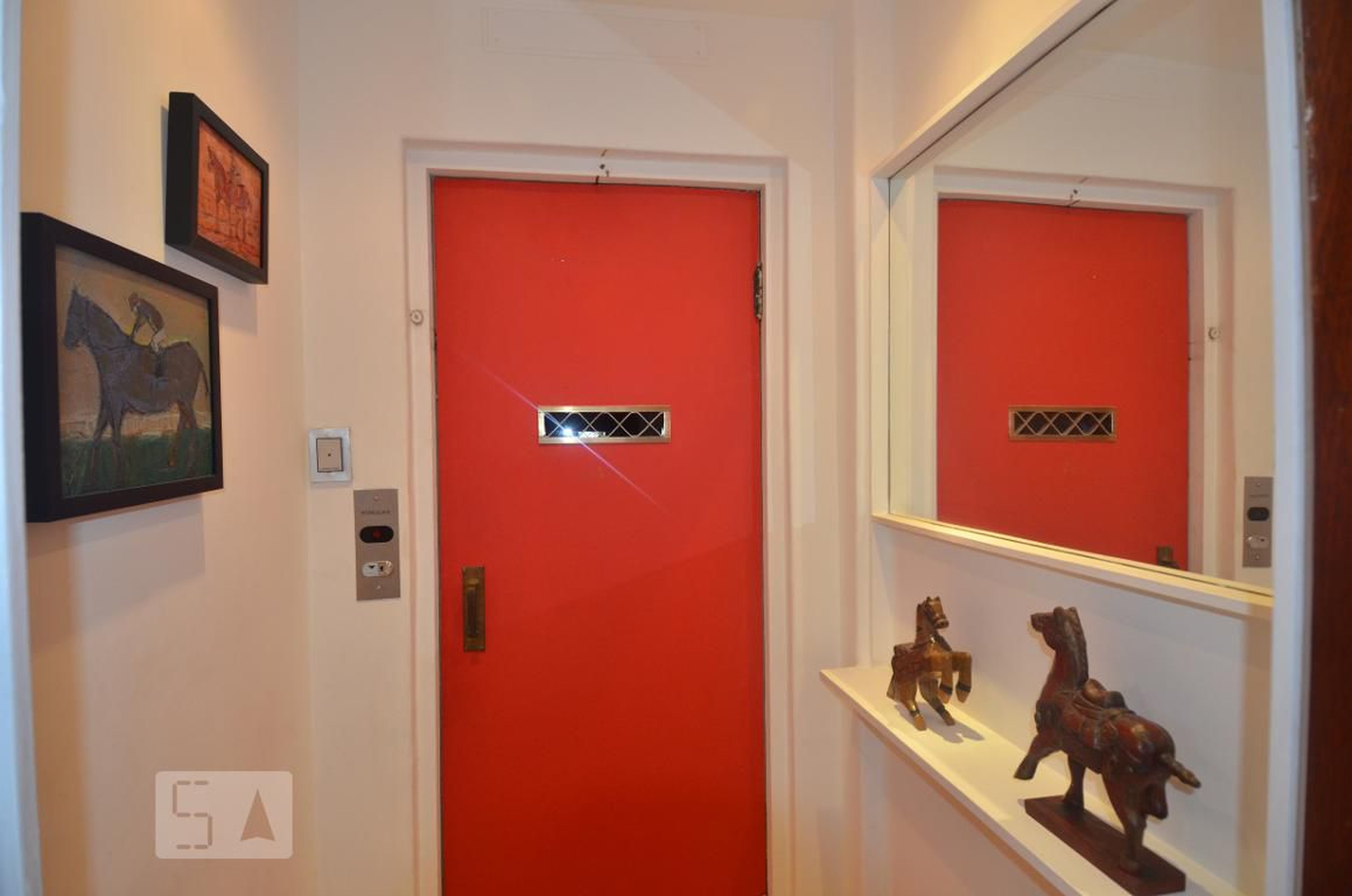 Hall Condomínio em Rua Aires Saldanha, 92