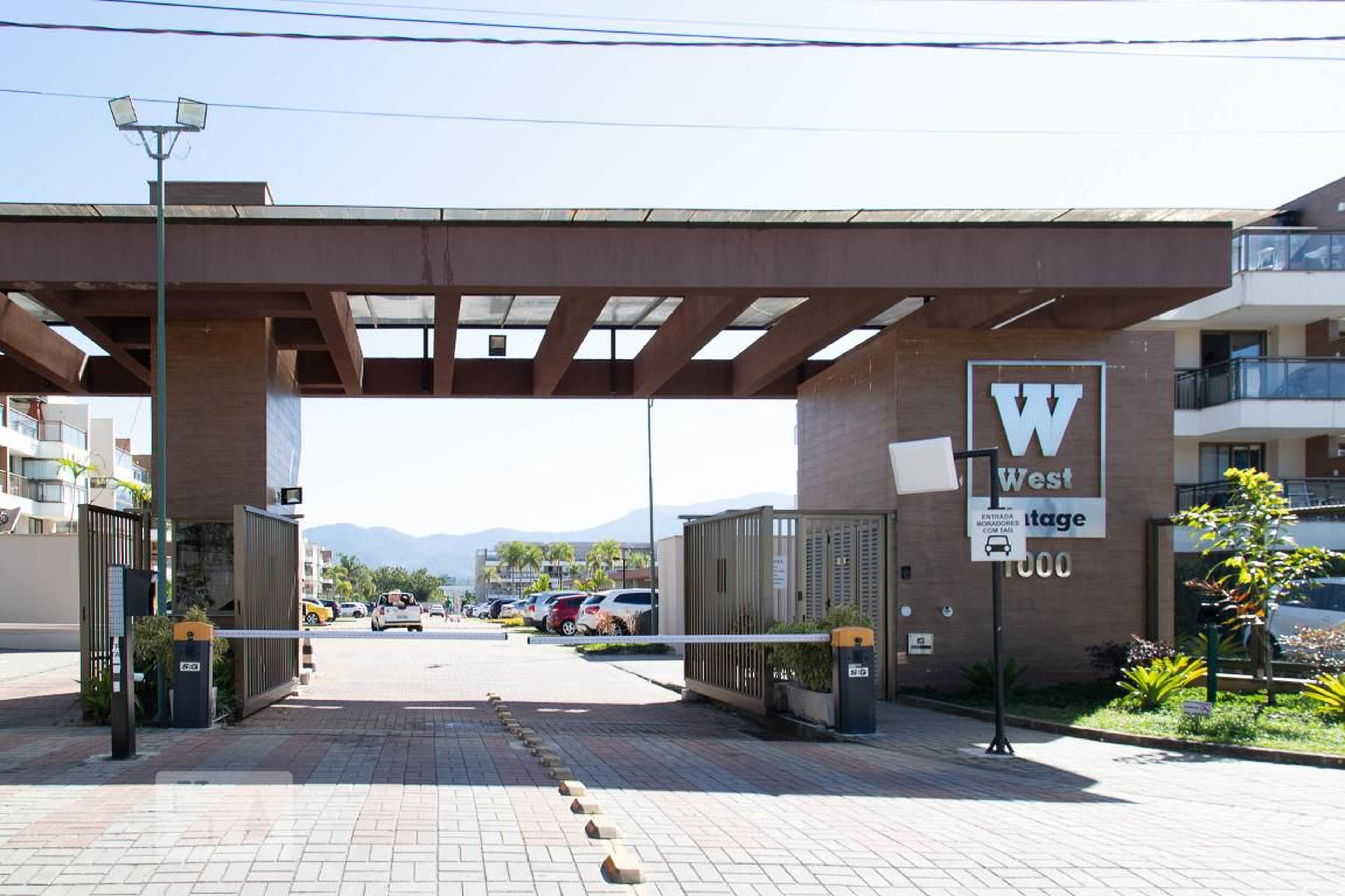 Fachada do Condomínio Condomínio West Vintage