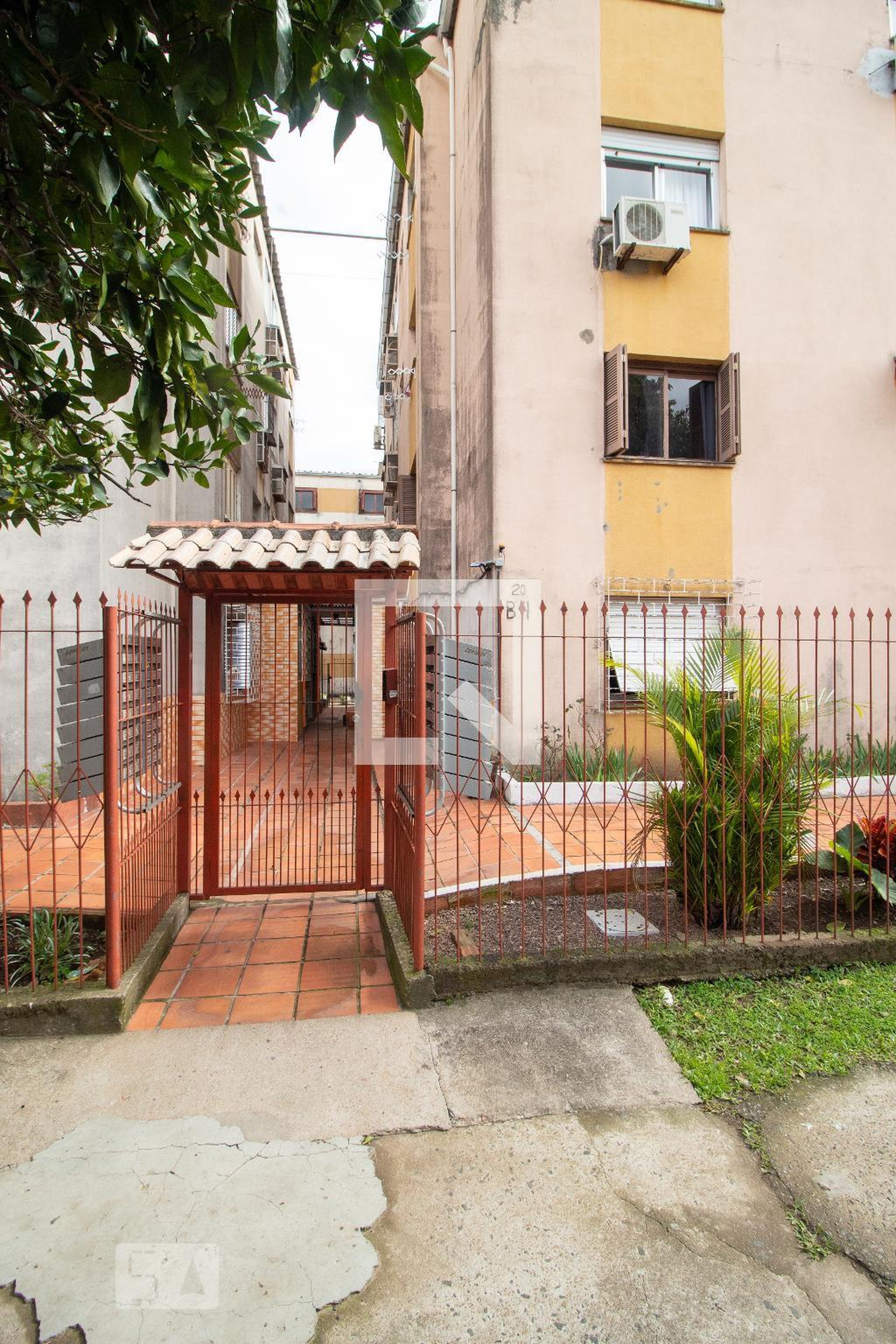 Fachada Condomínio Sarandi
