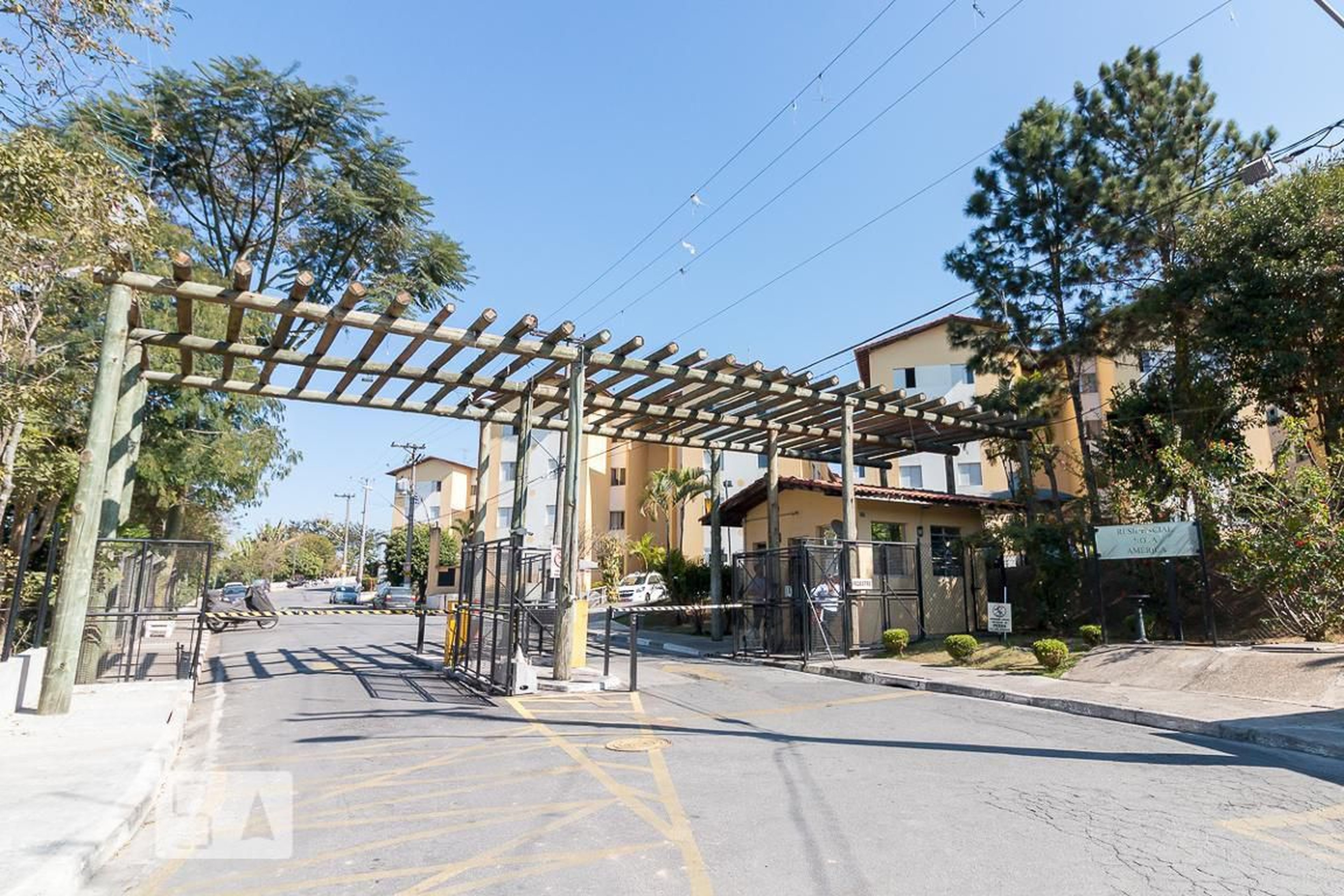 Fachada do Condomínio Condomínio Nova América