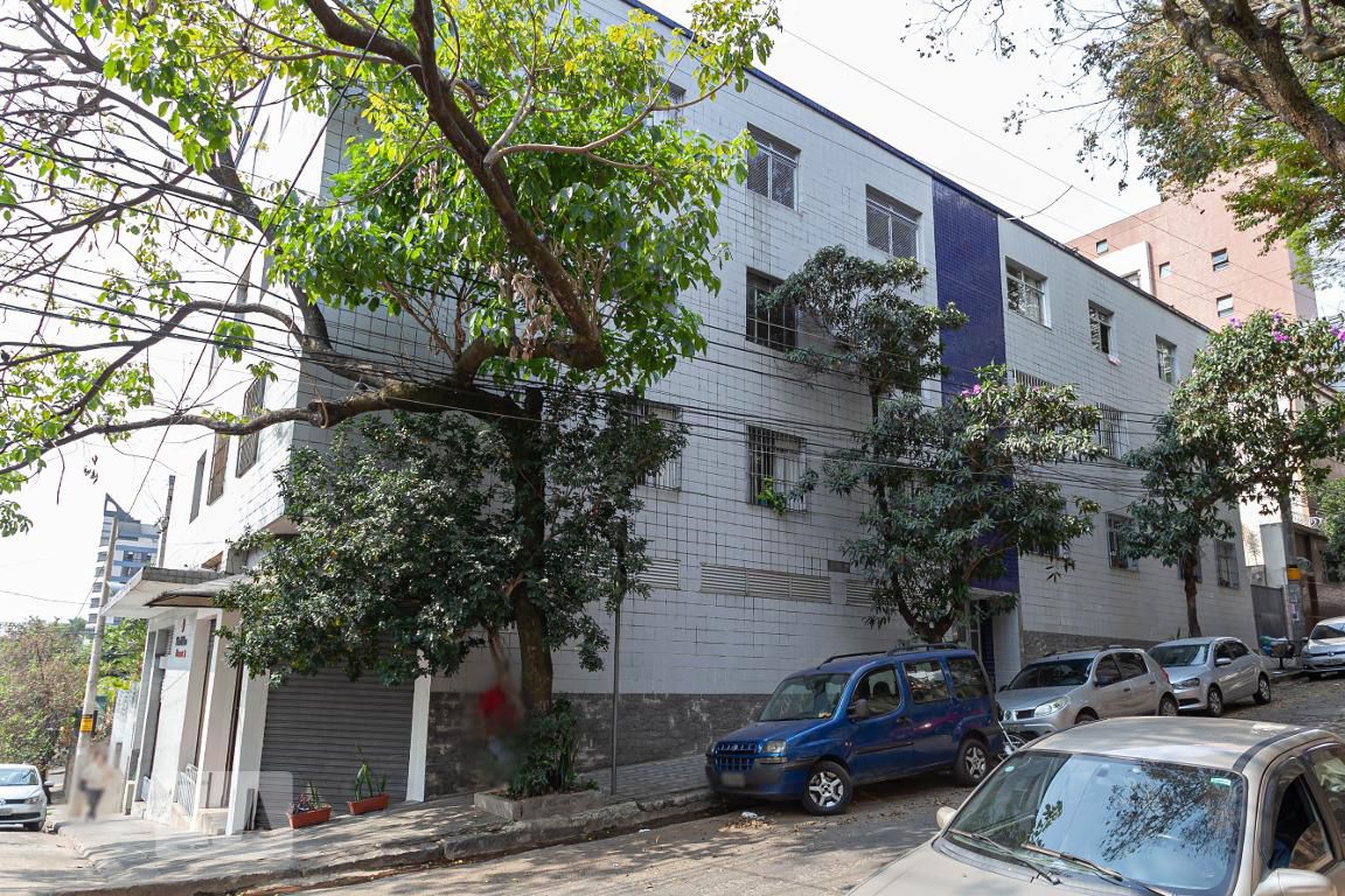 Fachada do prédio Condomínio em Rua Professor Arduino Bolivar, 150