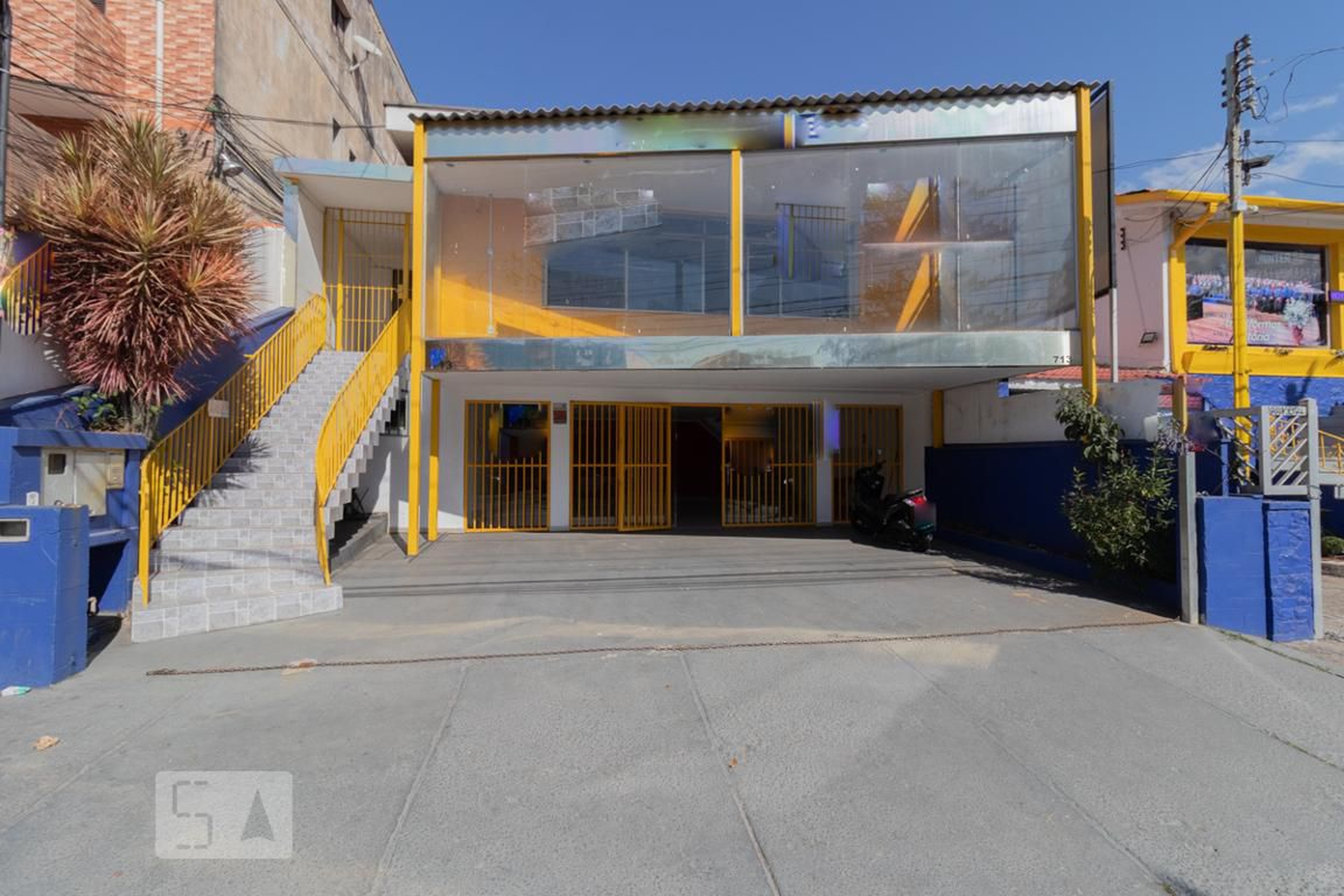 Fachada Condomínio em Av. Leôncio de Magalhães, 713