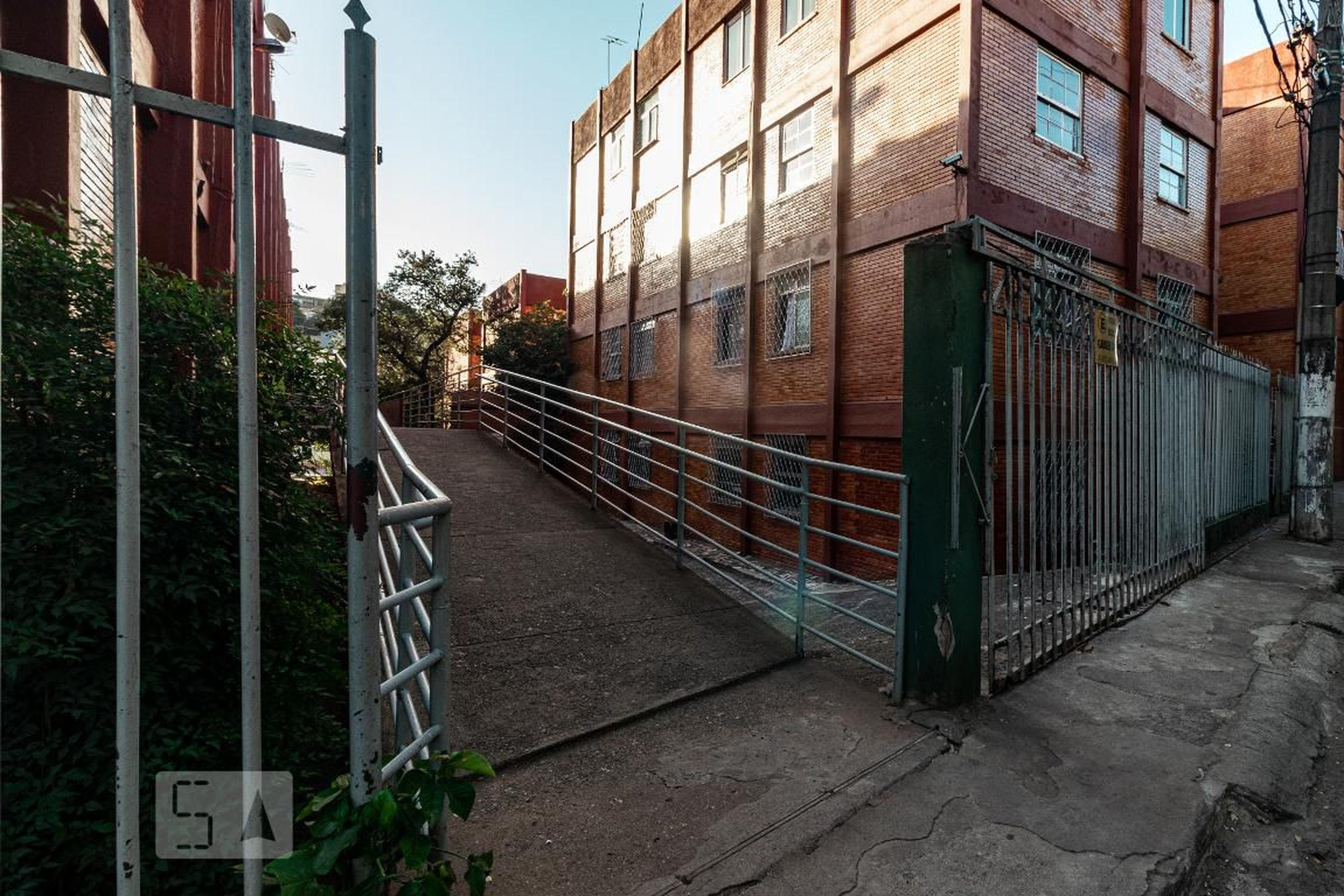 Fachada Condomínio em Rua Perimetral, 180