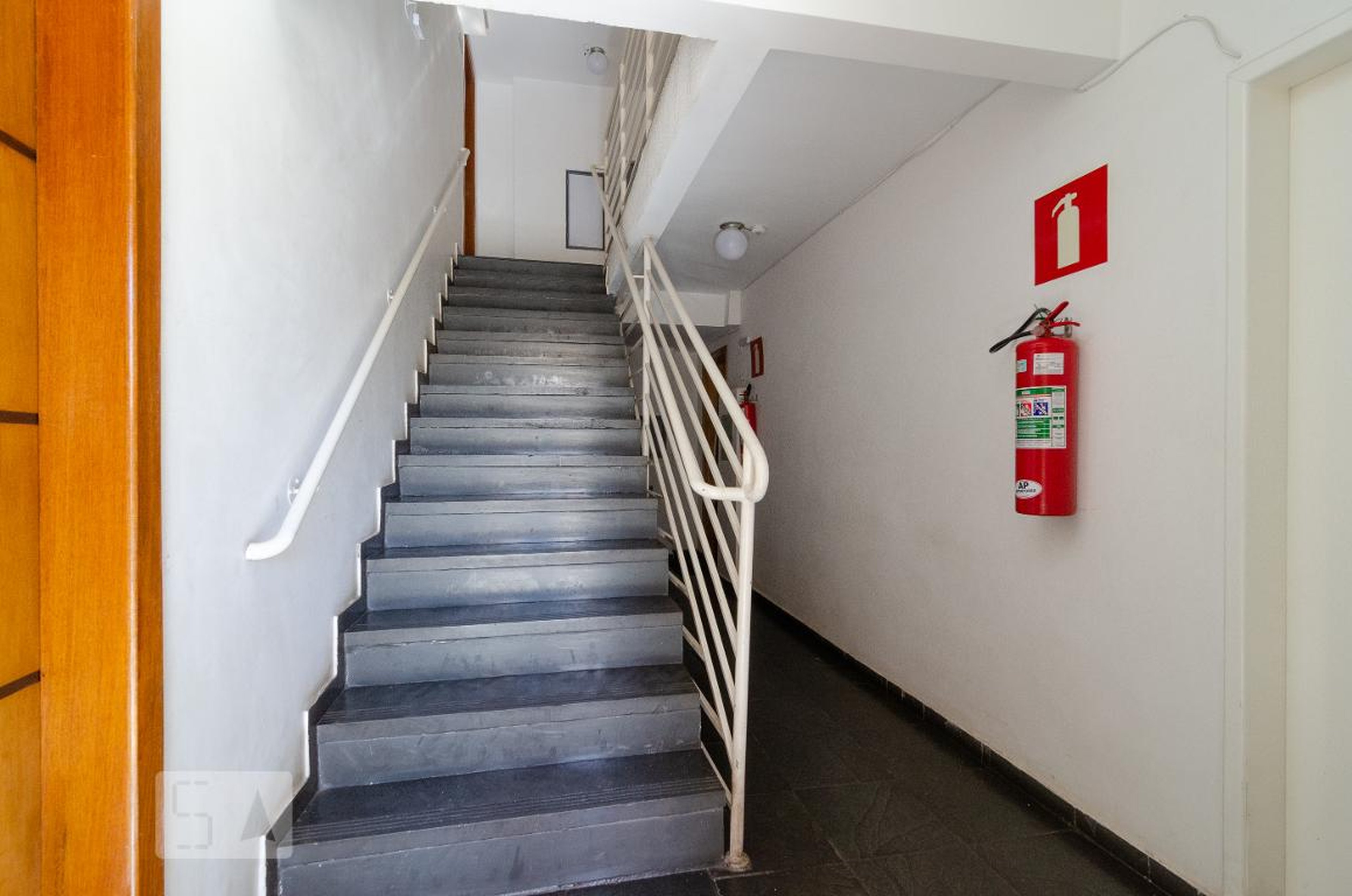 Hall - Parma Life