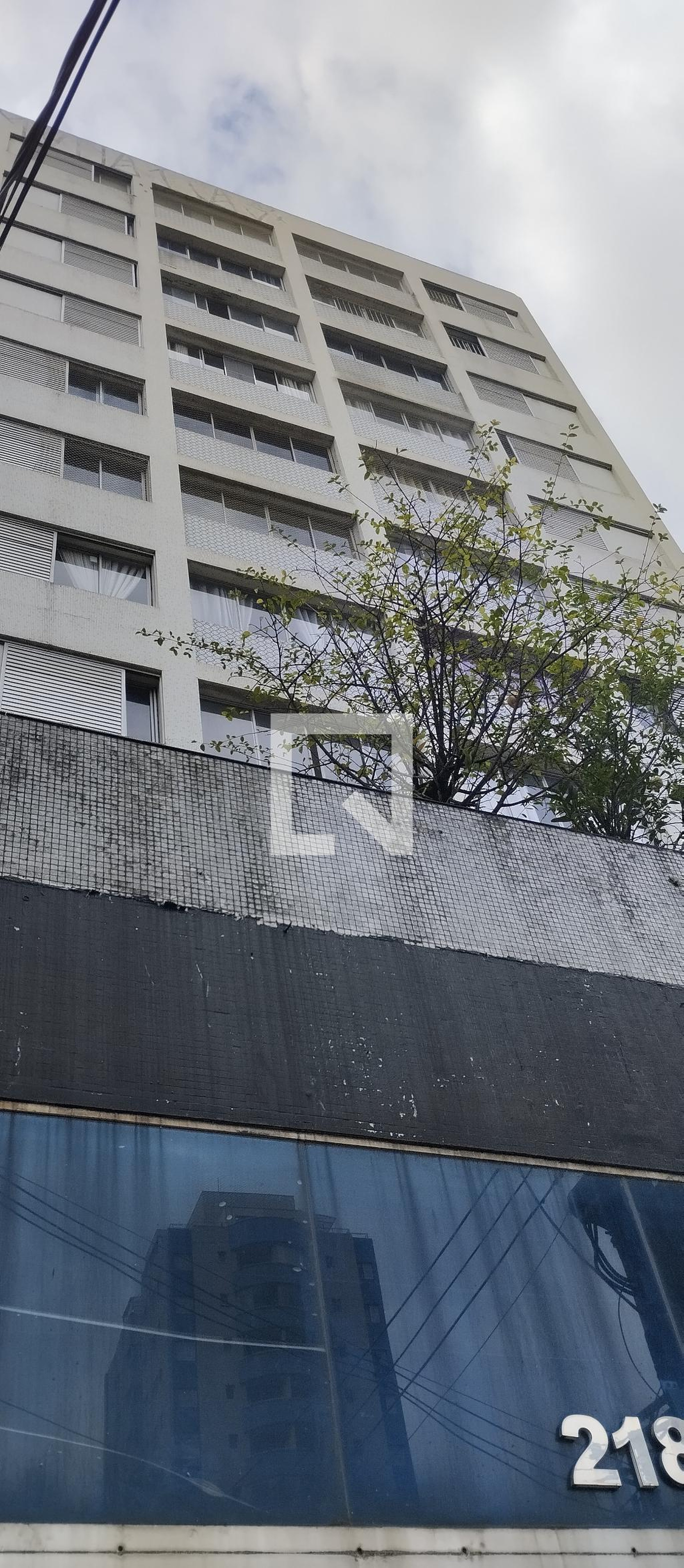 Fachada Condomínio em Rua Clélia, 2156