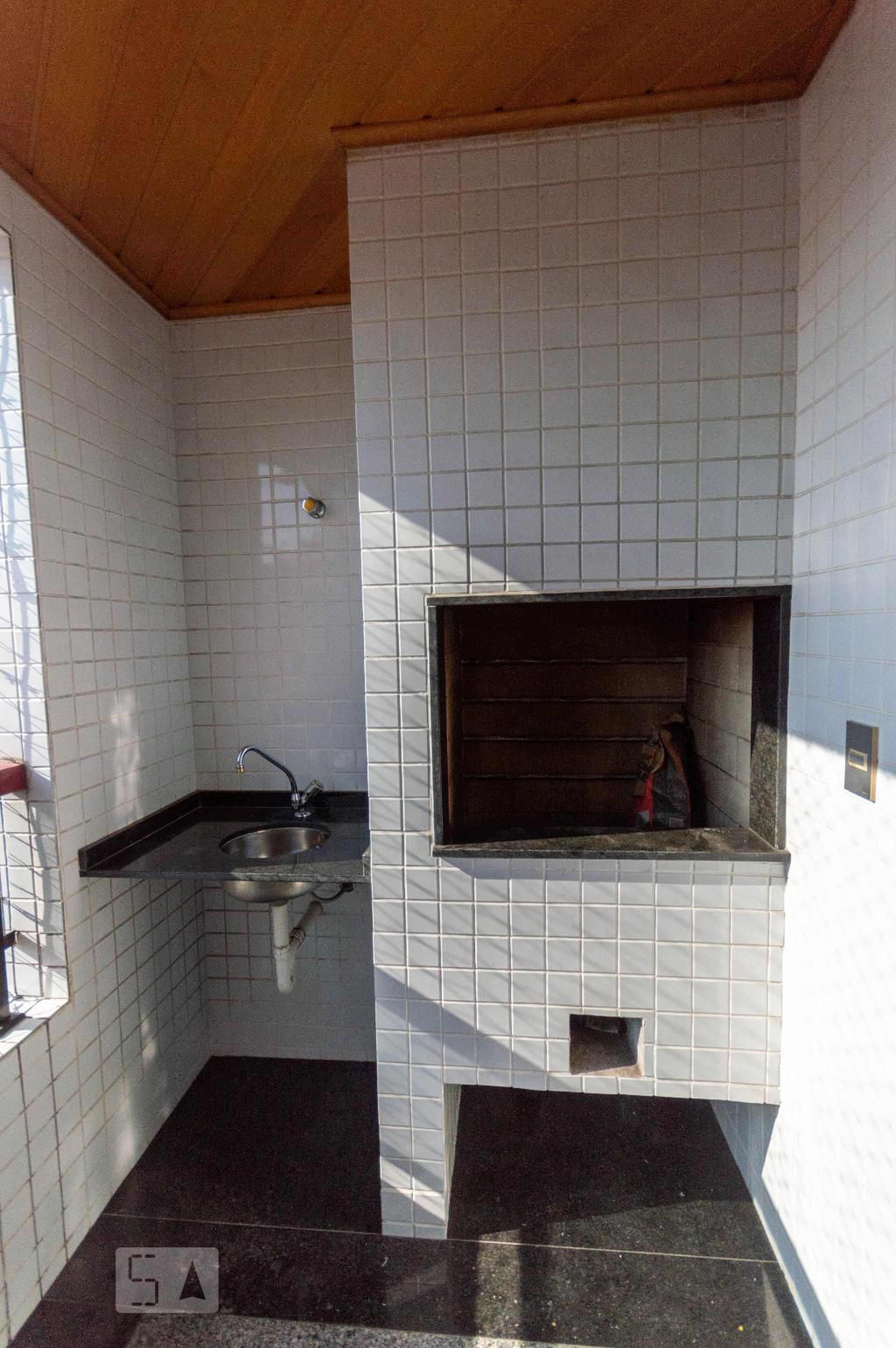 Churrasqueira - Edifício Banca Forte