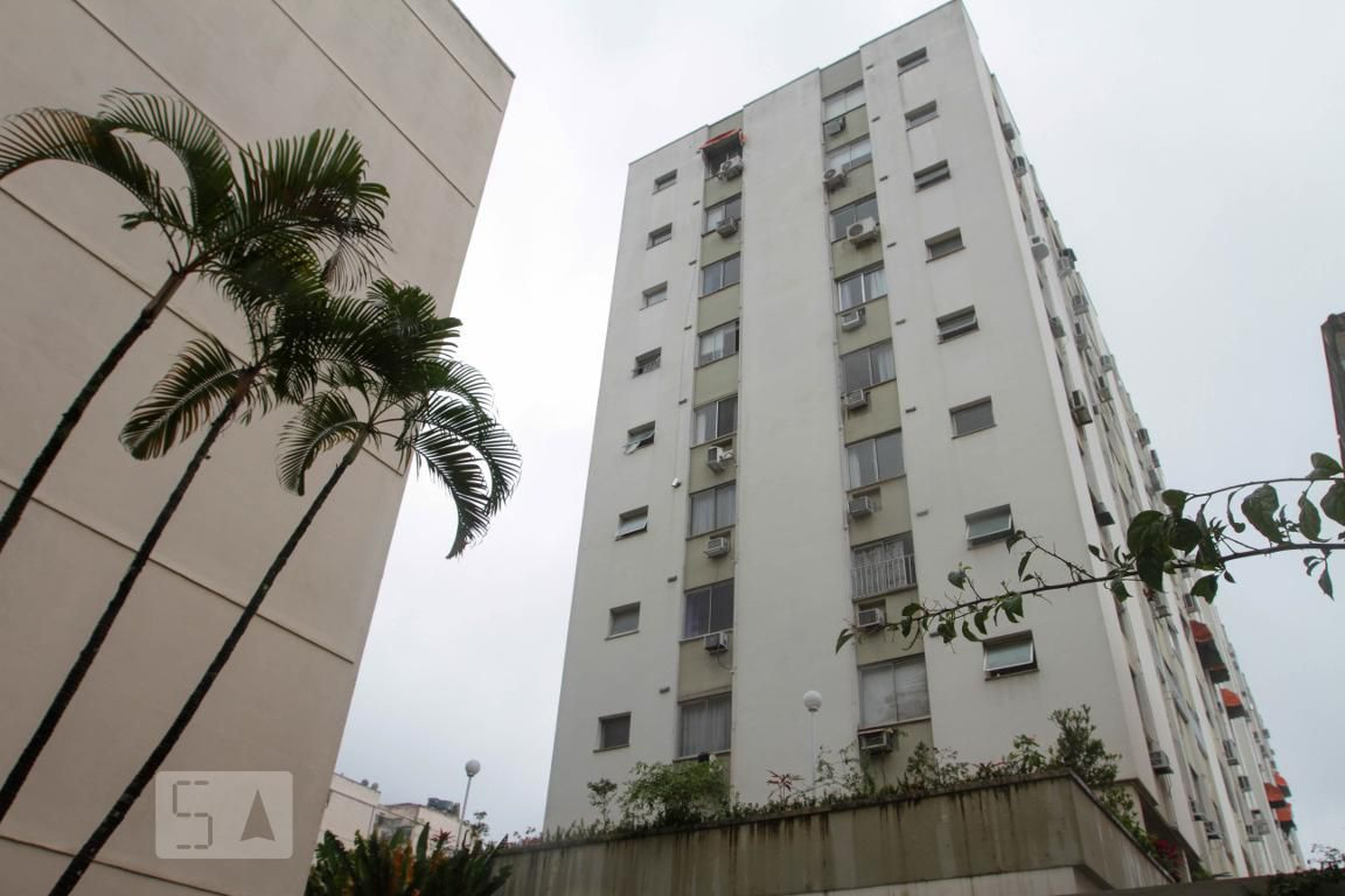 Fachada do Prédio Condomínio Nenhum