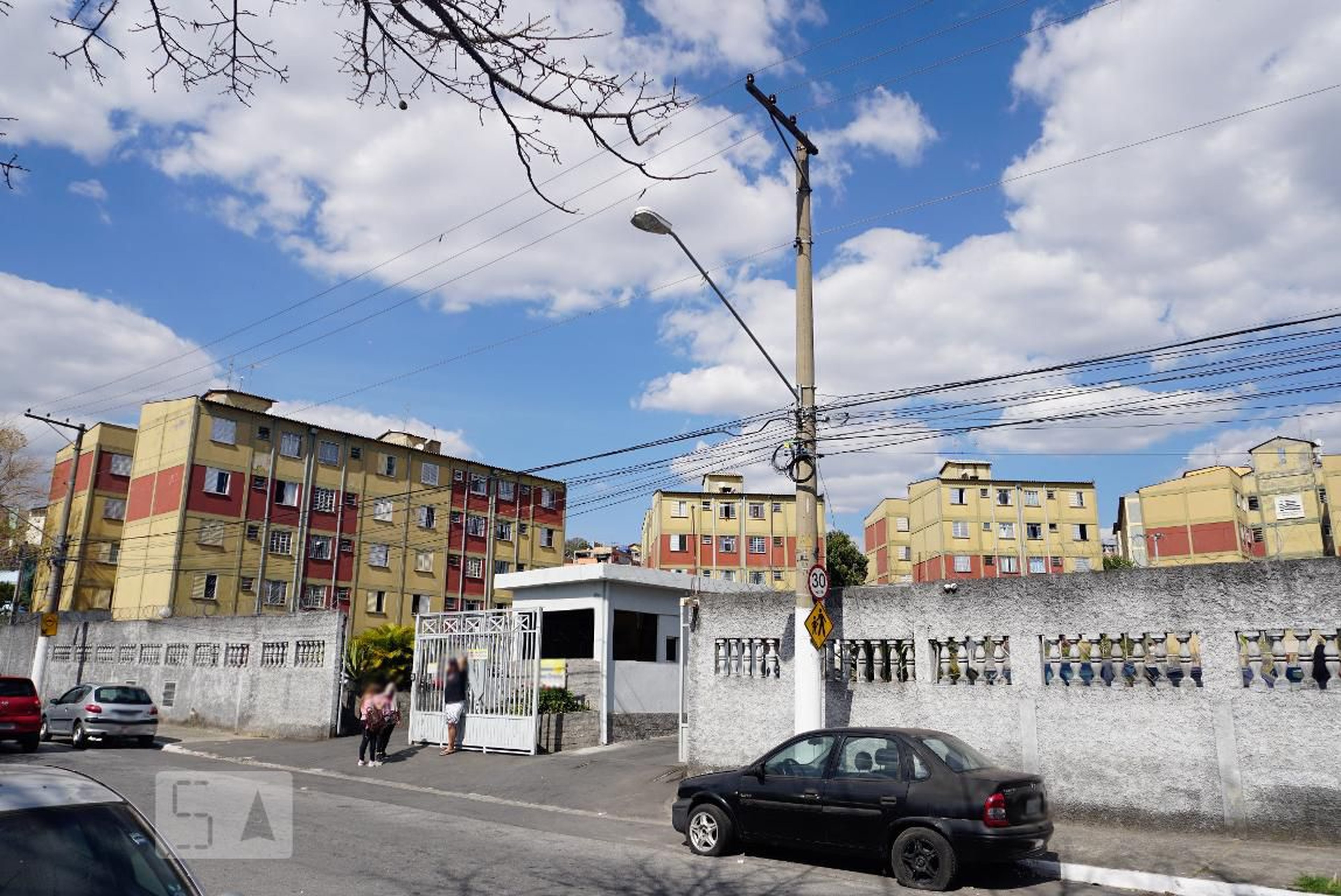 Fachada do Condomínio Condomínio Novo Oriente