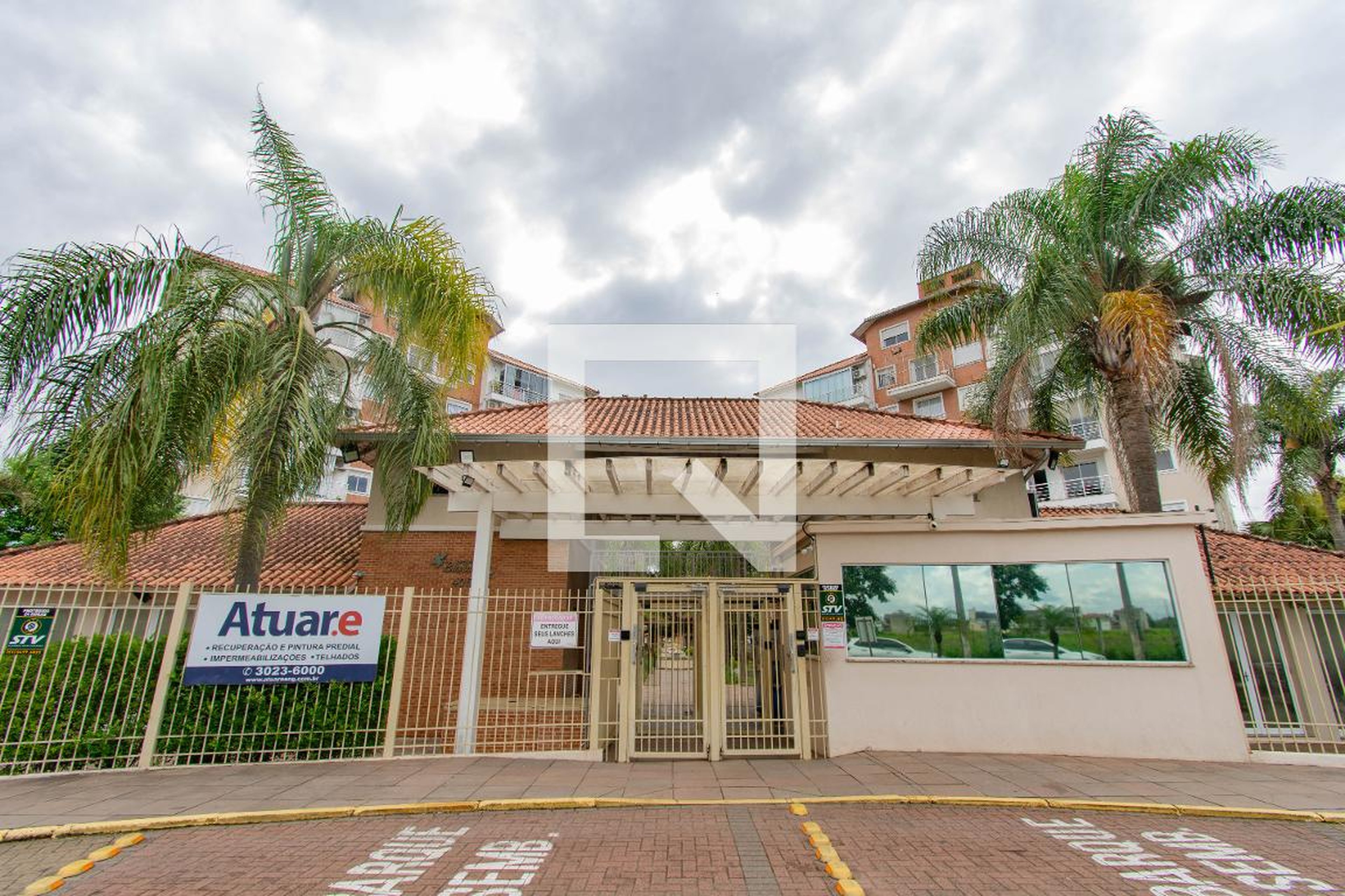 Fachada Condomínio Jardim Baviera