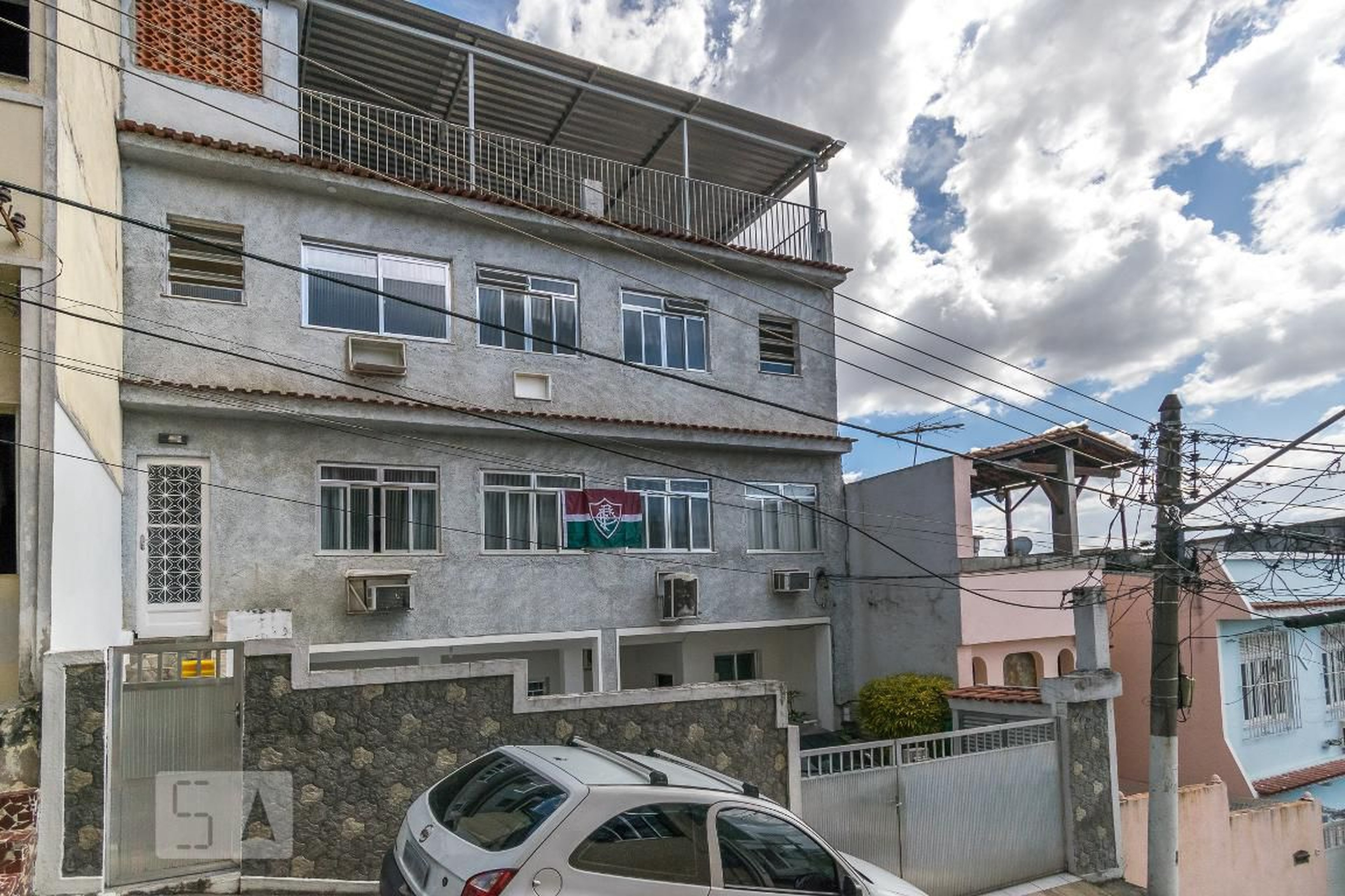 Fachada do Prédio Condomínio em Rua Penedo, 142
