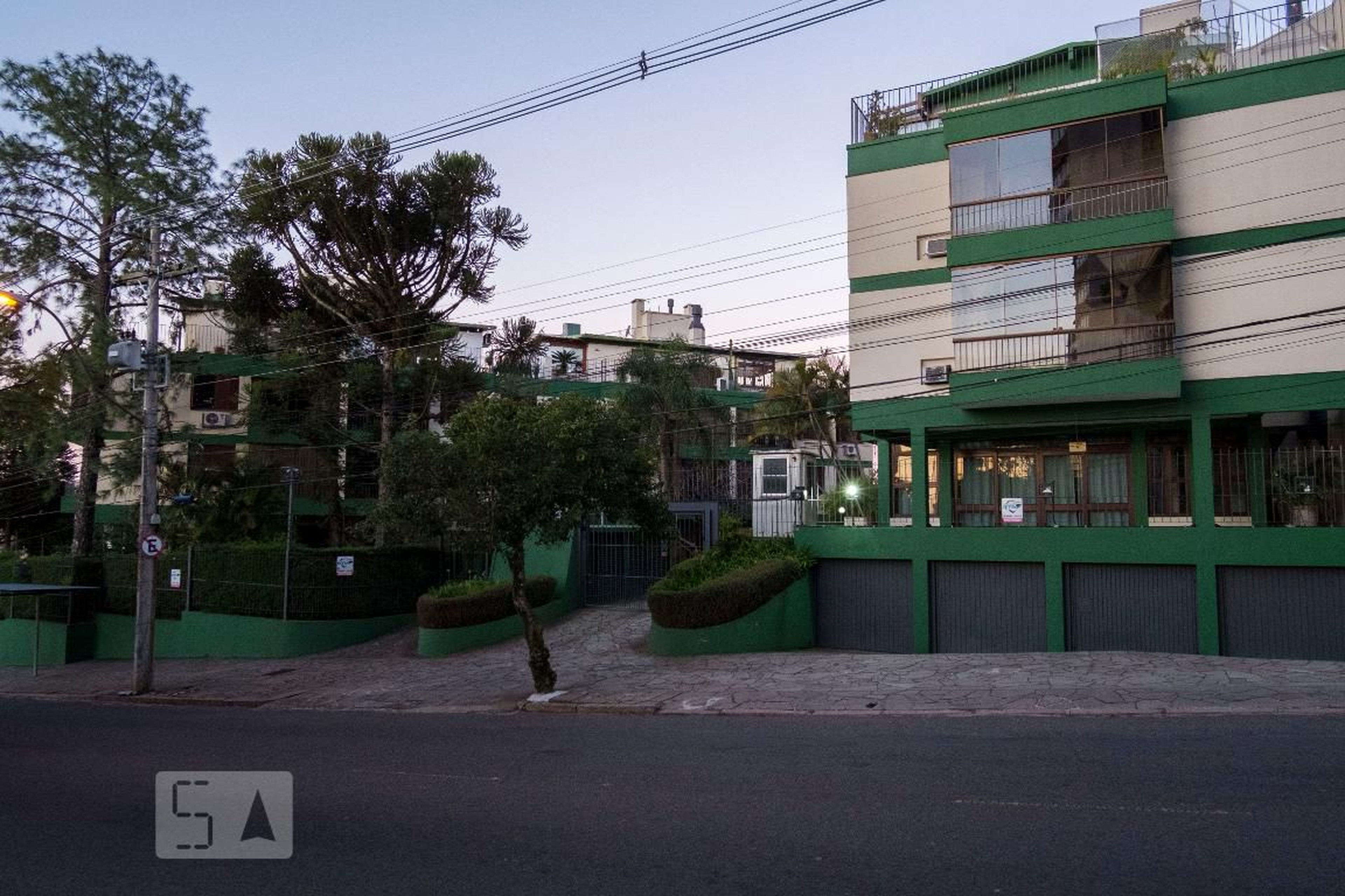 Fachada Condomínio em Rua Corrêa Lima, 640