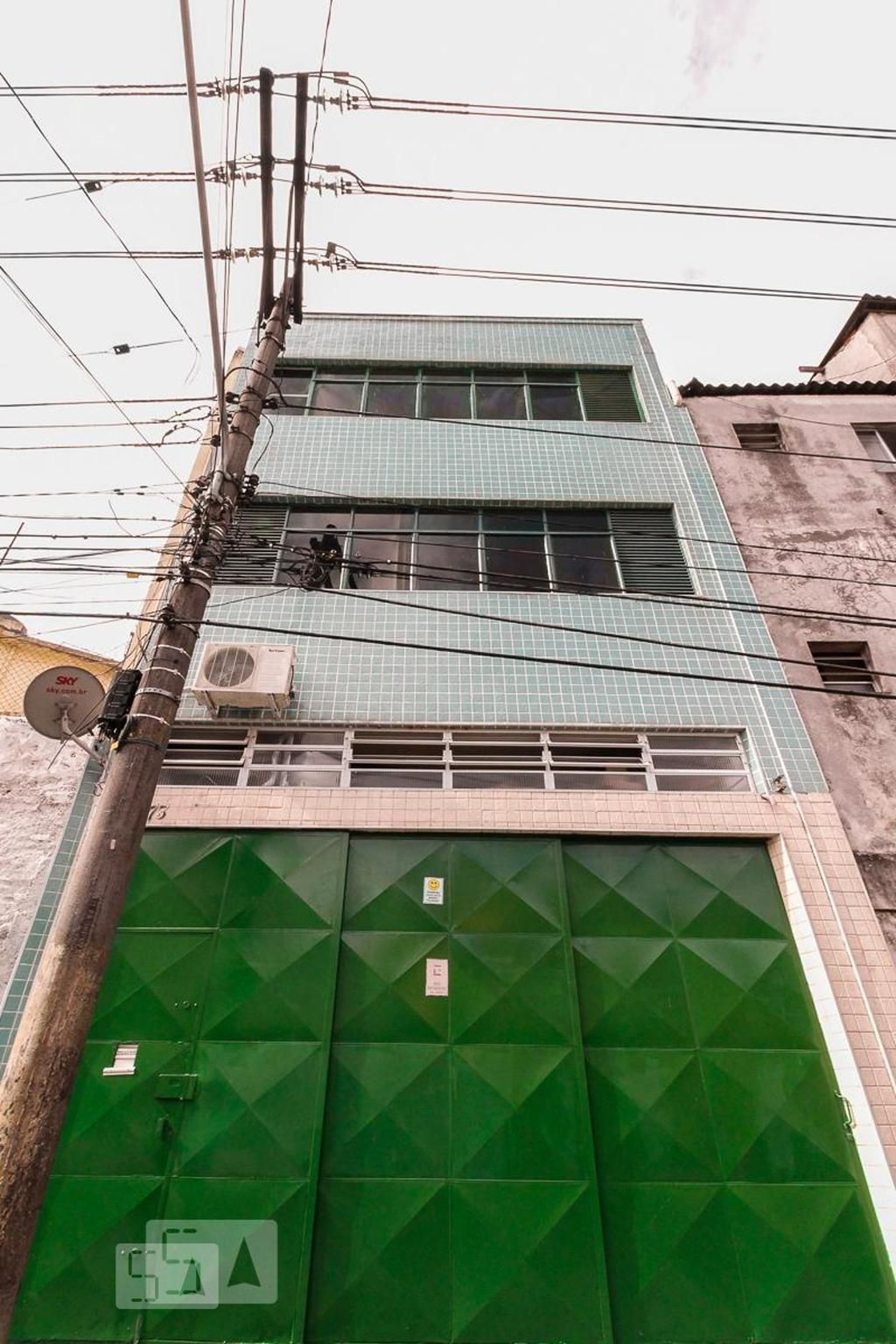 Fachada Condomínio em Rua Cadiriri, 73