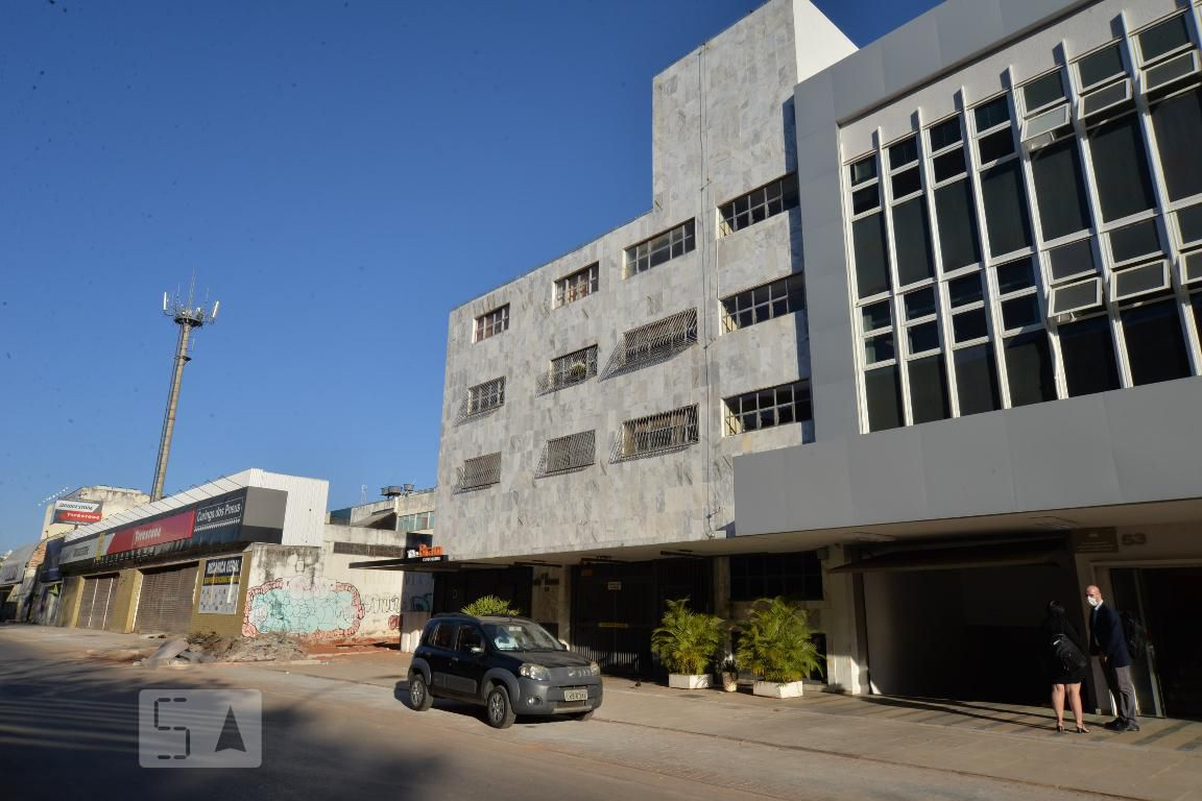 Fachada Condomínio em Crs 503 Bloco B, 208