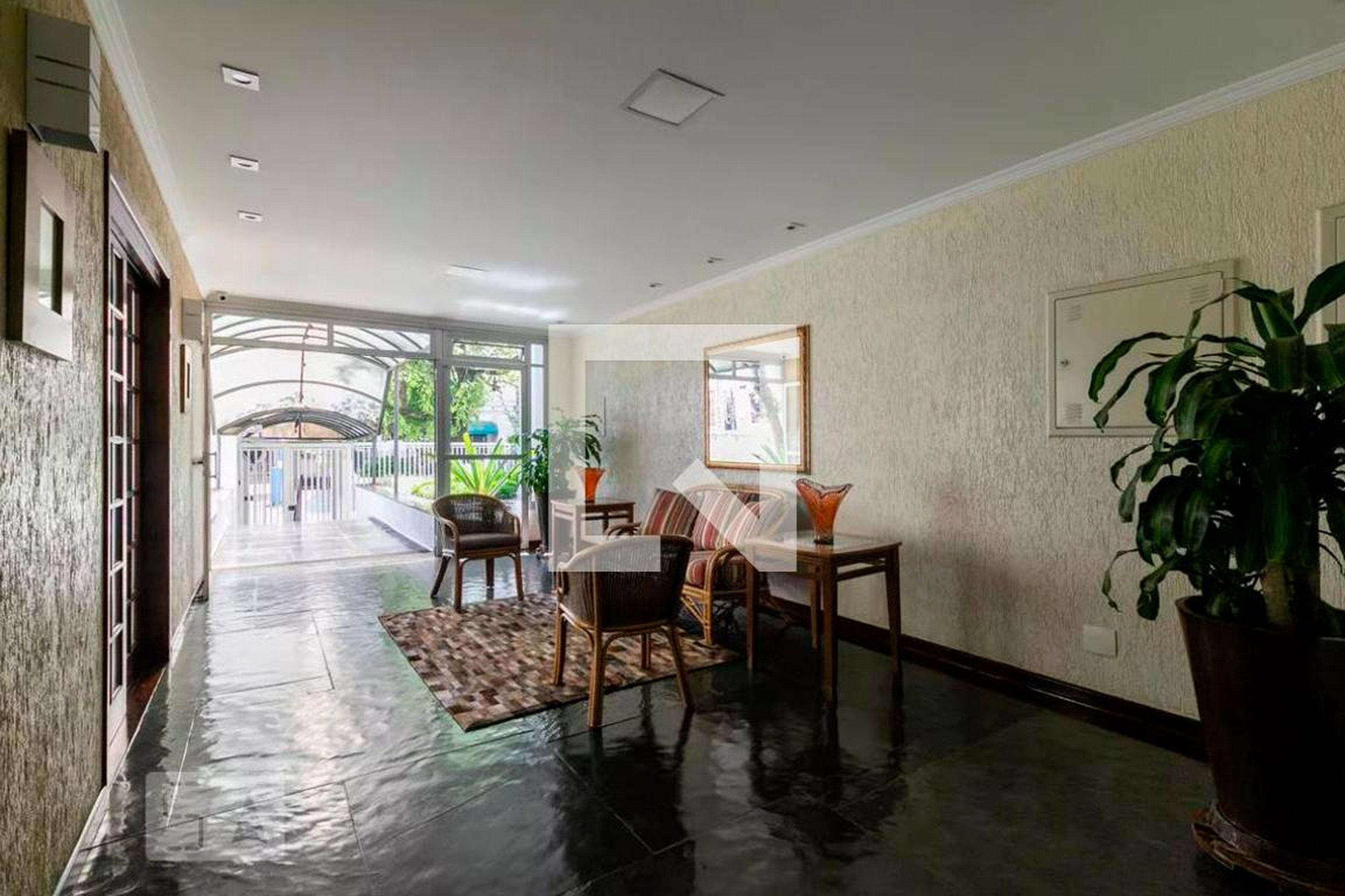 Hall - Edifício San Georges