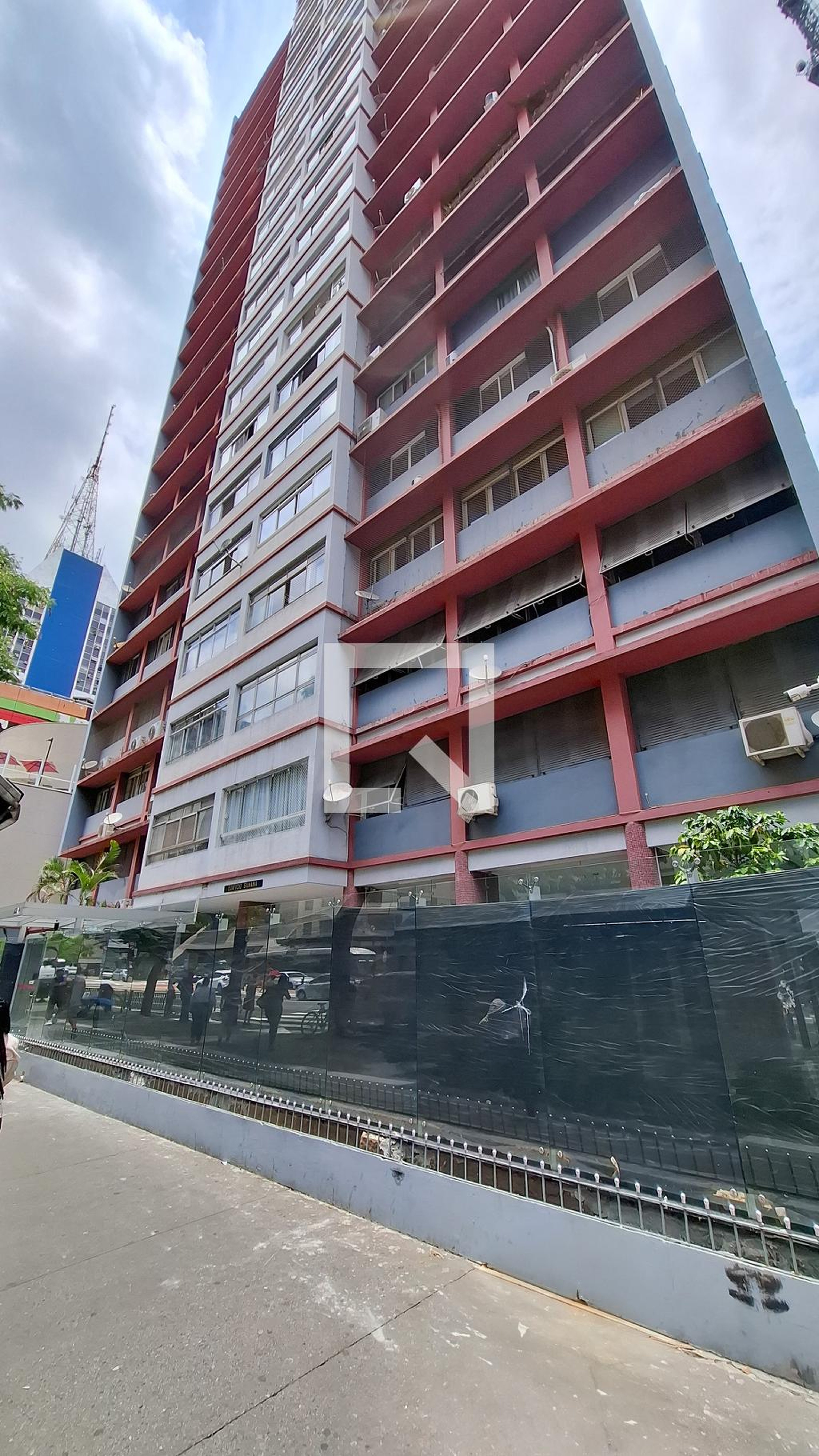 Fachada do Prédio Condomínio Silvana