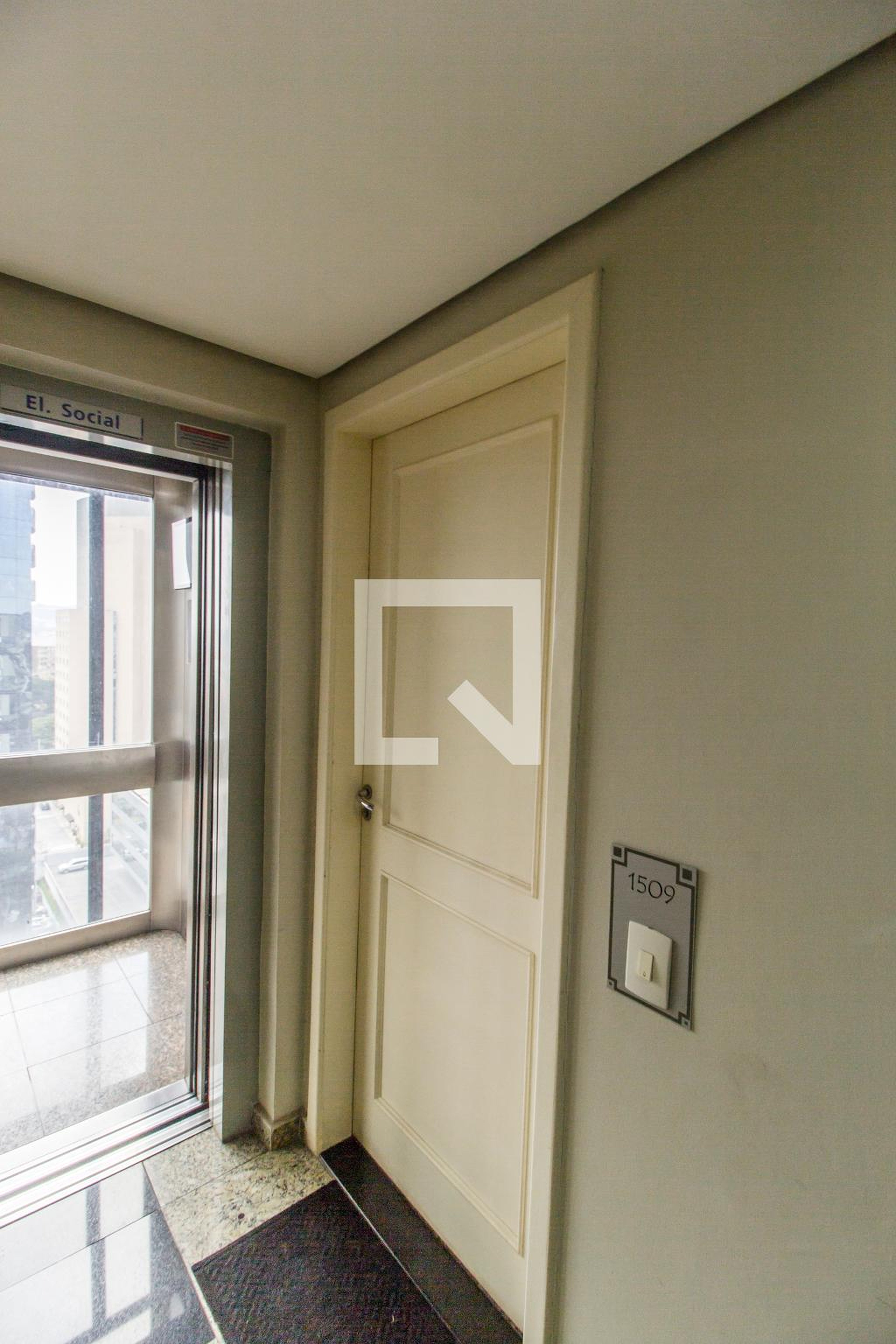 Entrada Edifício Duplex House