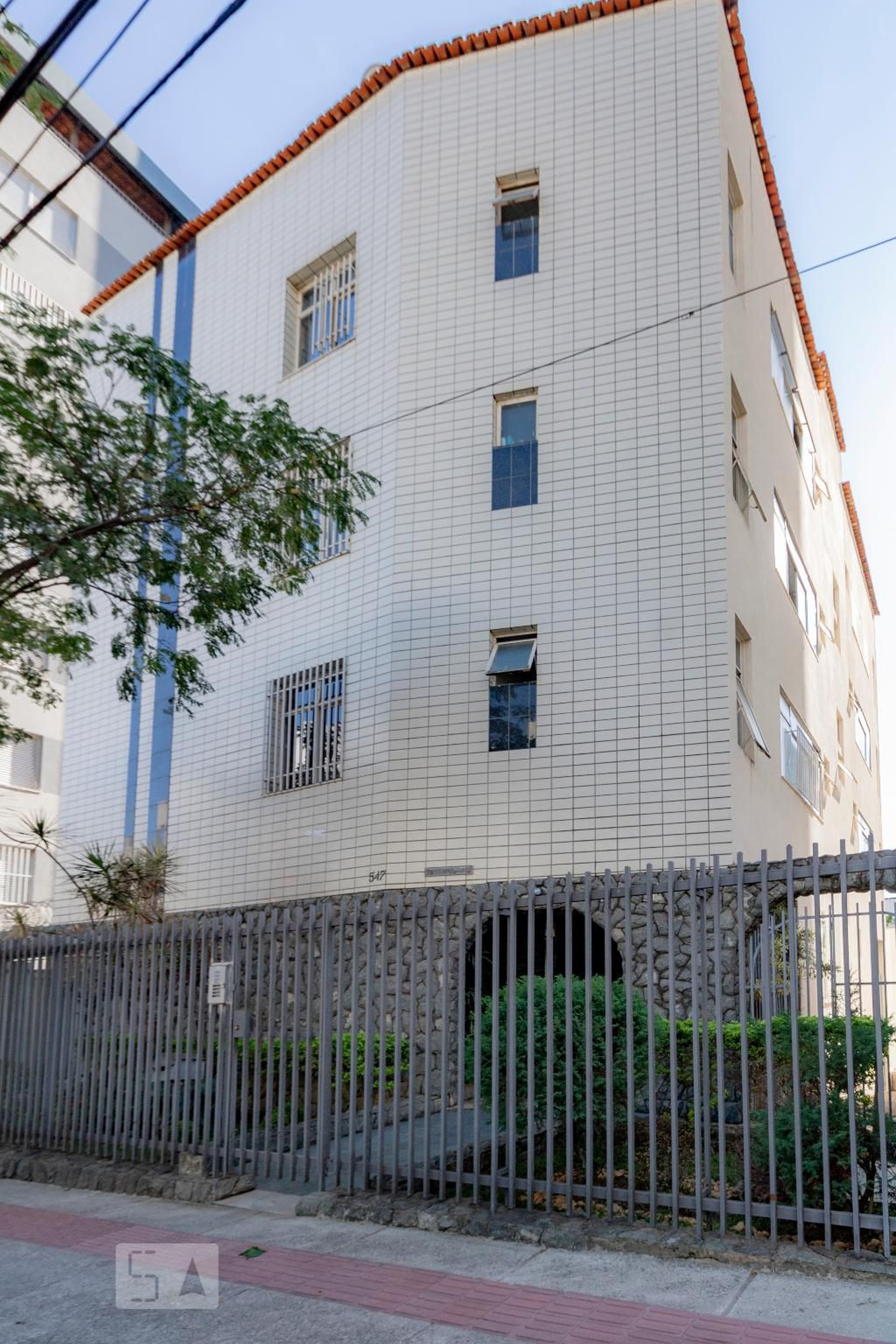 Fachada Condomínio Leonardo Moreno