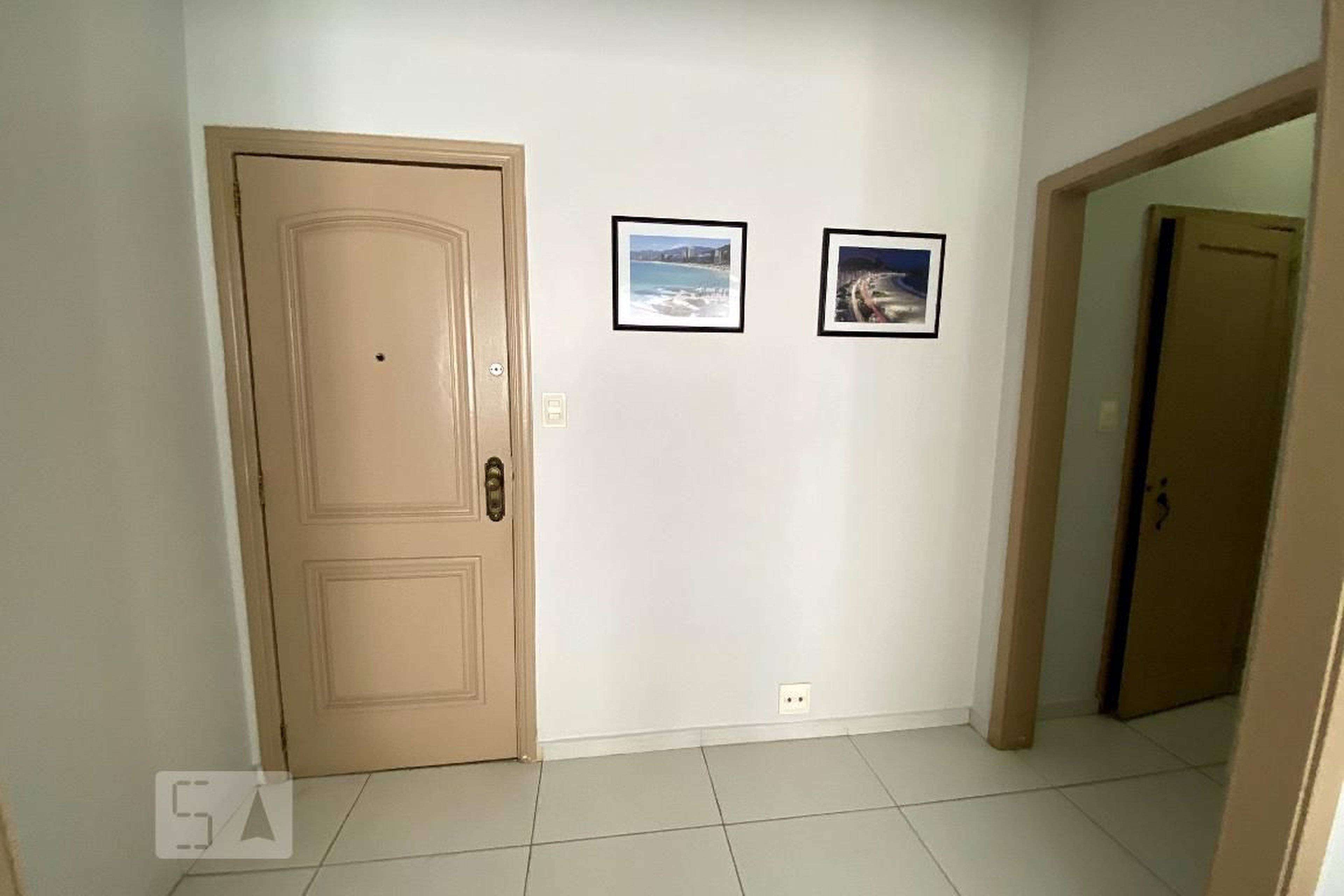 Hall - Edificio Santa Eugenia