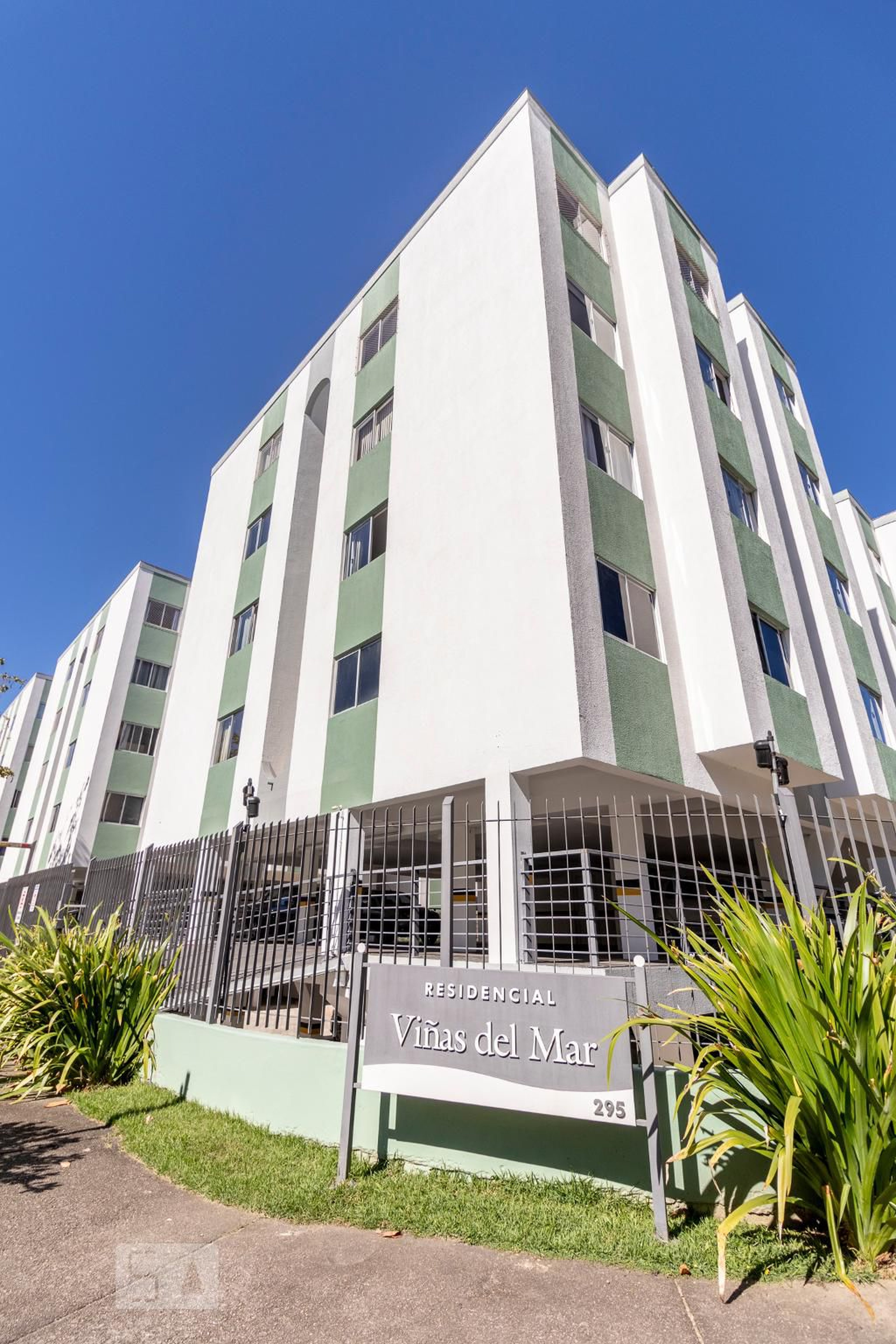 Fachada do Condomínio Condomínio Viñas del Mar