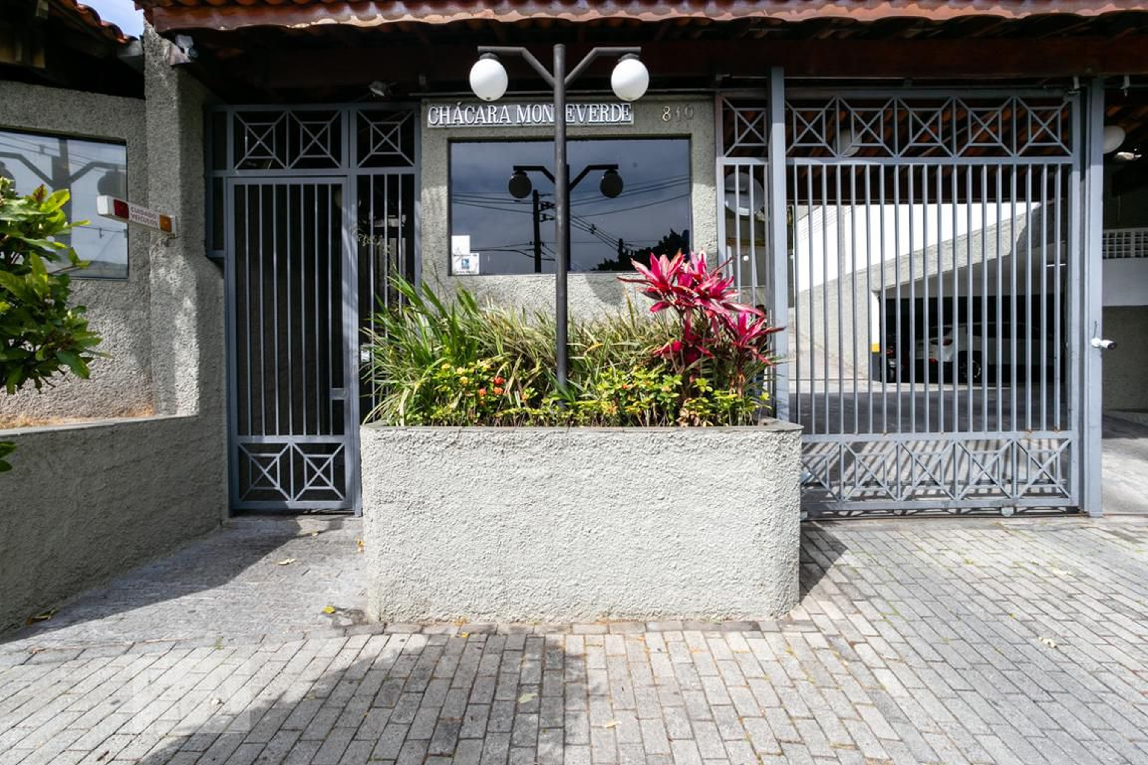 Fachada do condomínio Condomínio Chácara Monte Verde